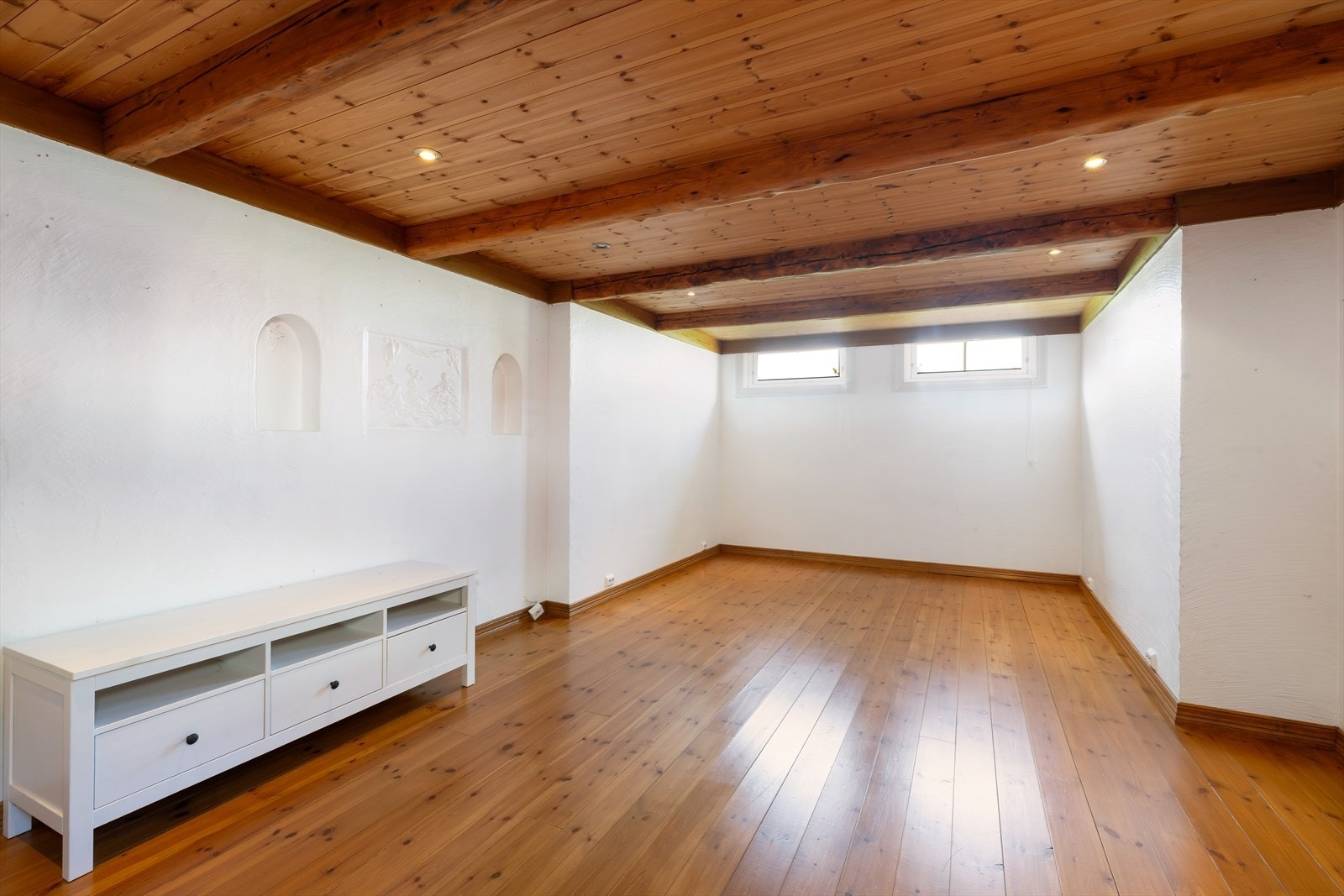 Innredet kjeller Galleribilde