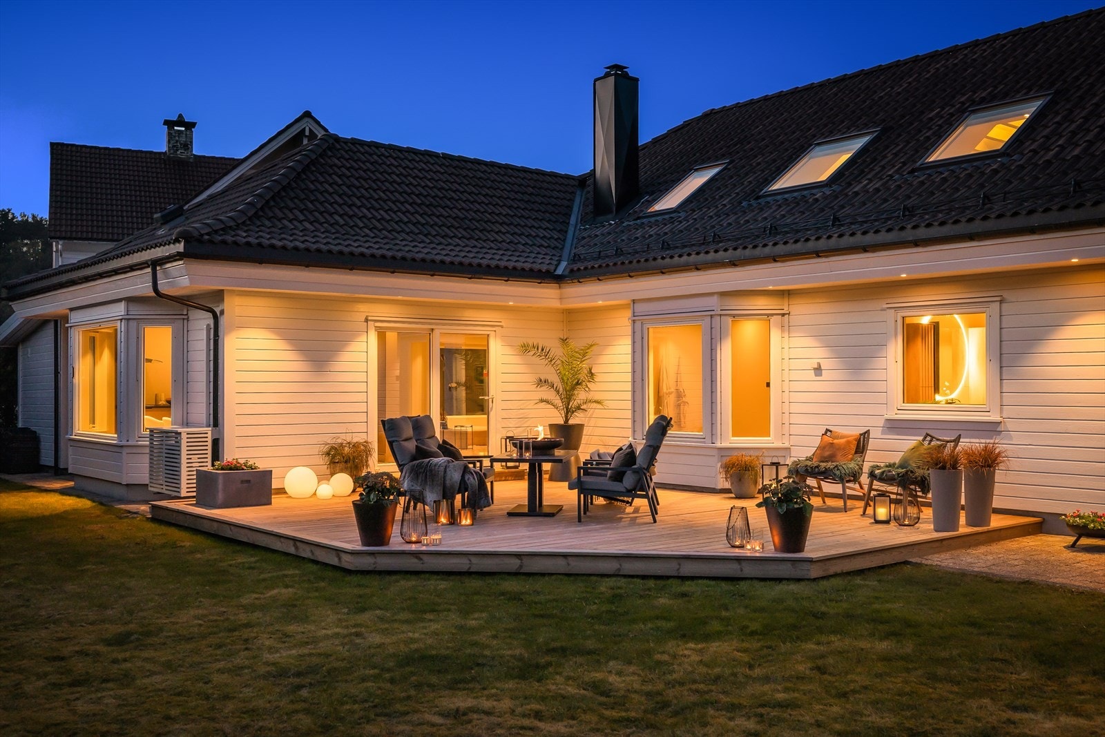 - Boligen har terrasseareal på hele 42 m² - Galleribilde