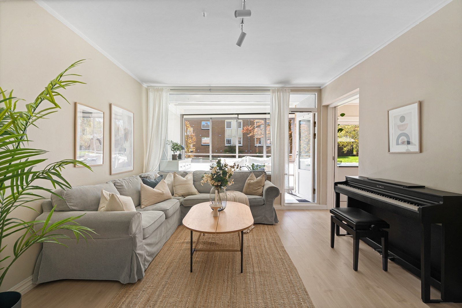 Stuen er lys og innbydende! Galleribilde