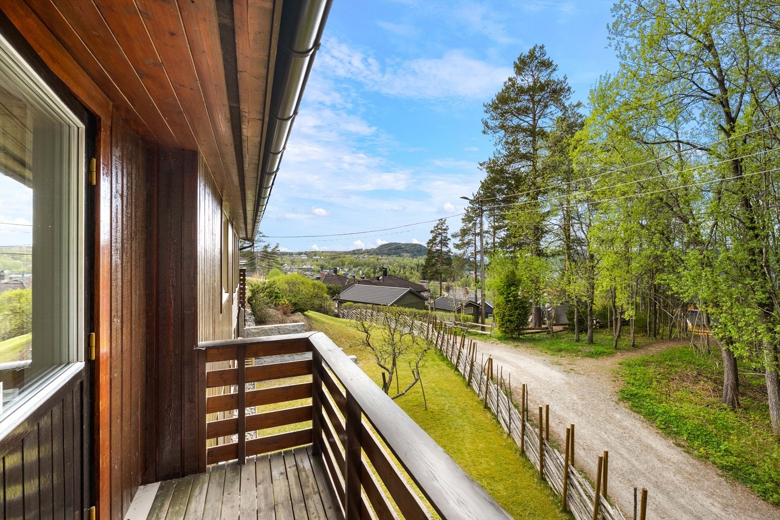 Fra soverommet er det utgang til en egen luftebalkong. Galleribilde