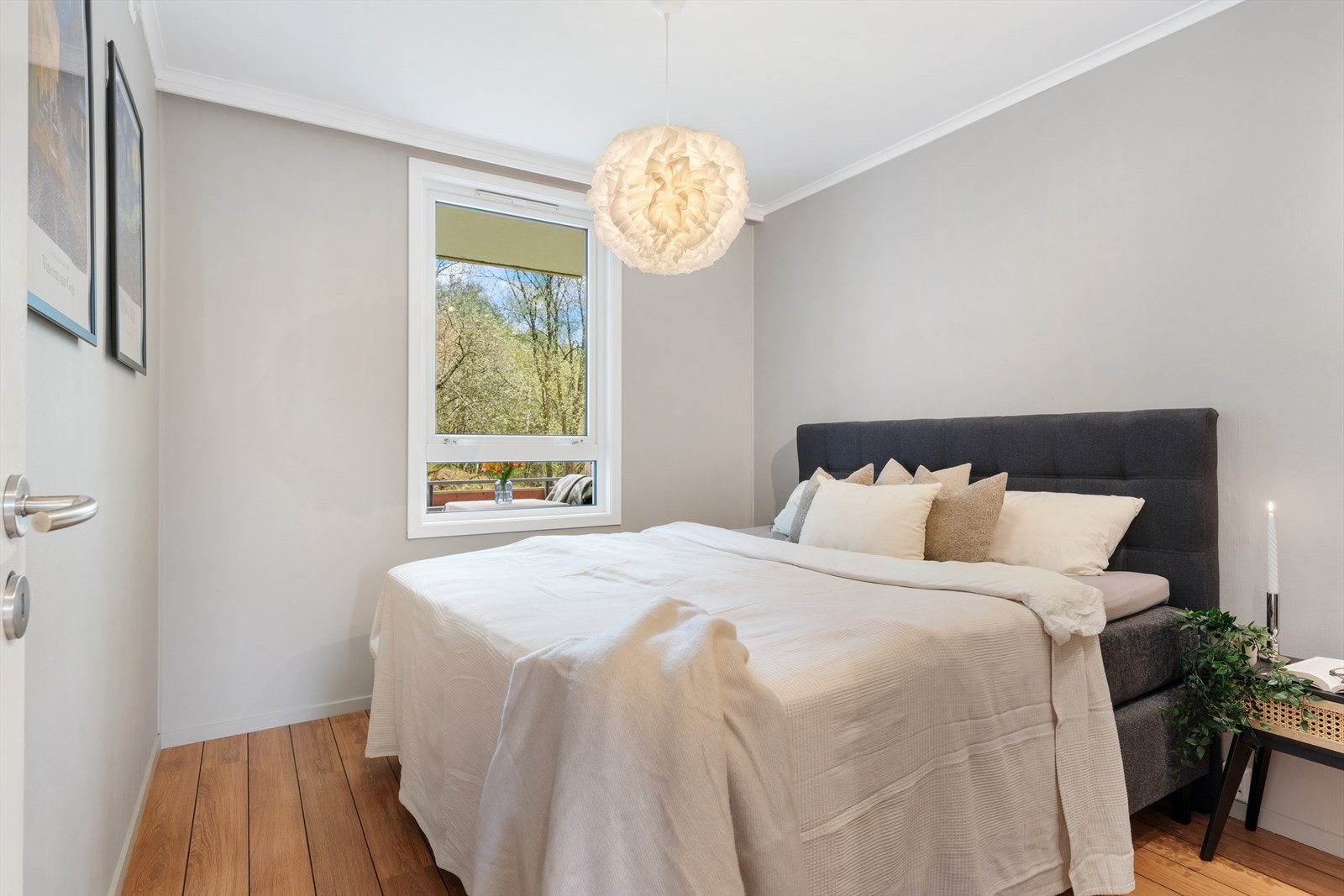 - Soverom 1 måler 12,2 m² - Galleribilde