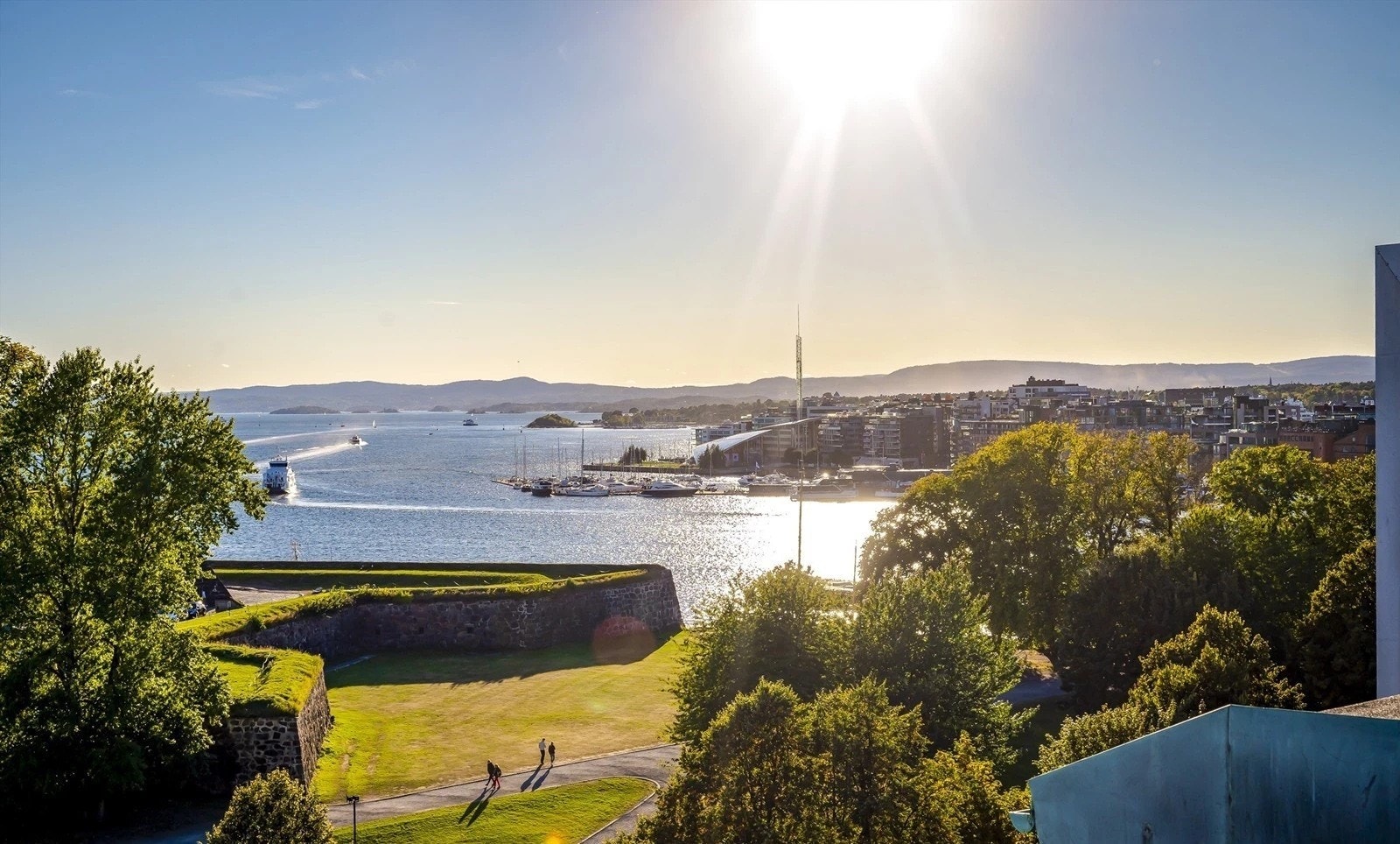 Populær beliggenhet ved Akershus festning og Kontraskjæret. Galleribilde