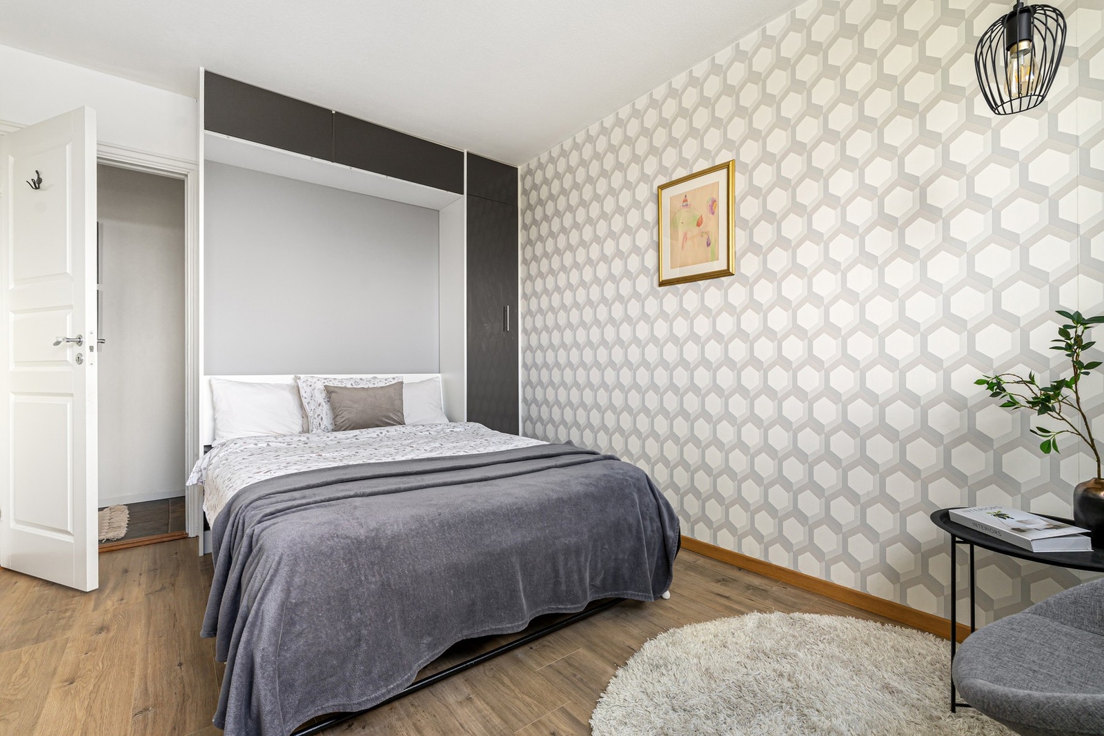Romslig soverom på 11 m². Galleribilde