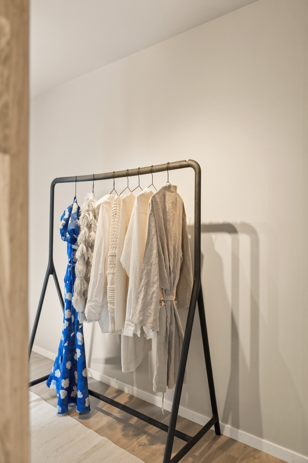 Walk-in garderobe. Galleribilde