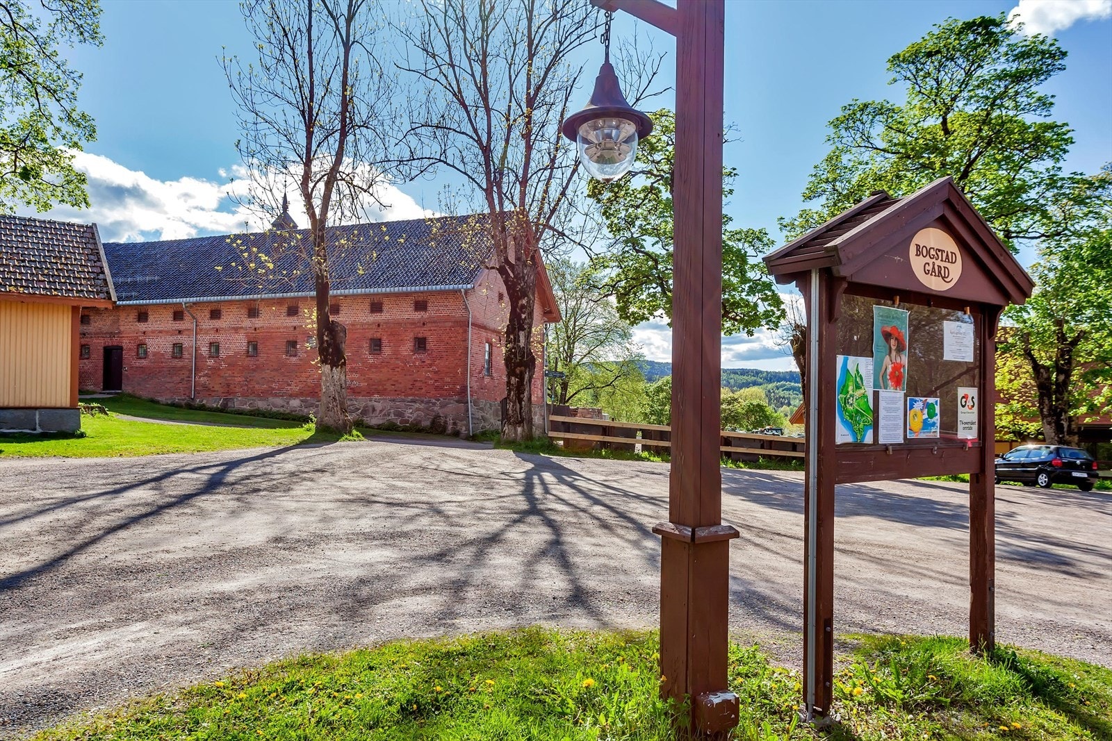 Bogstad gård - En herregård fra 1700-tallet, kunstgalleri og en vakker engelsk landskapspark. Galleribilde
