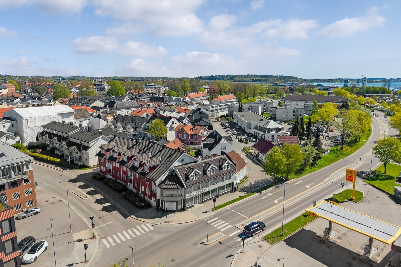 Velkommen til Klostergaten 1A v/Erlend Løvold. Foto: Bjørn Kjærra Galleribilde