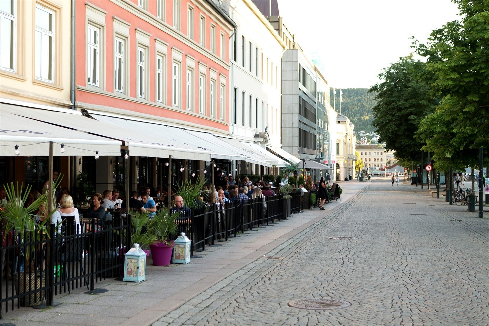 Kort vei til Bragernes Torg med flere flotte restauranter og uteliv Galleribilde
