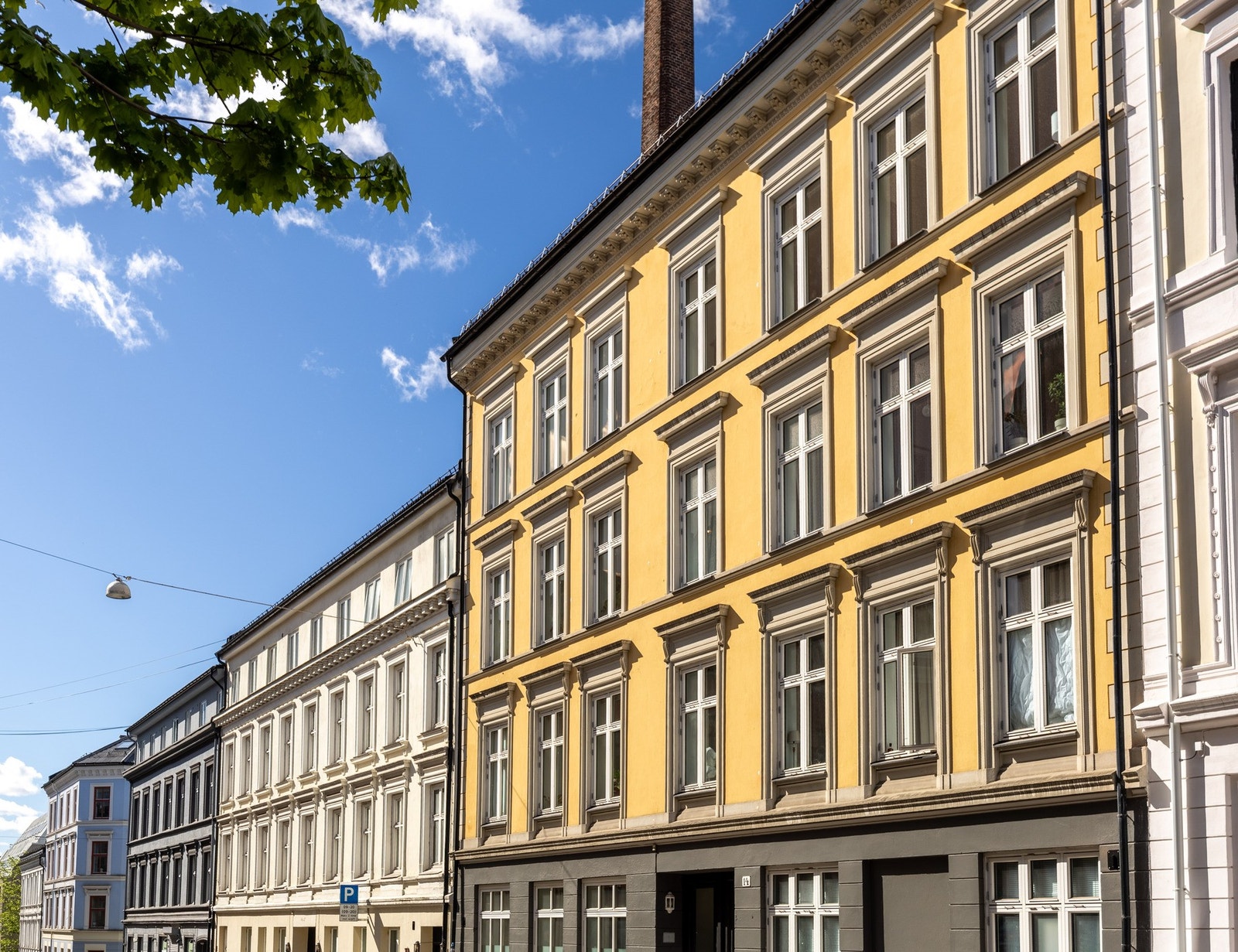 Perfekt beliggenhet for deg som ønsker å bo sentralt i Oslo med gangavstand til alt man trenger i hverdagen. Galleribilde