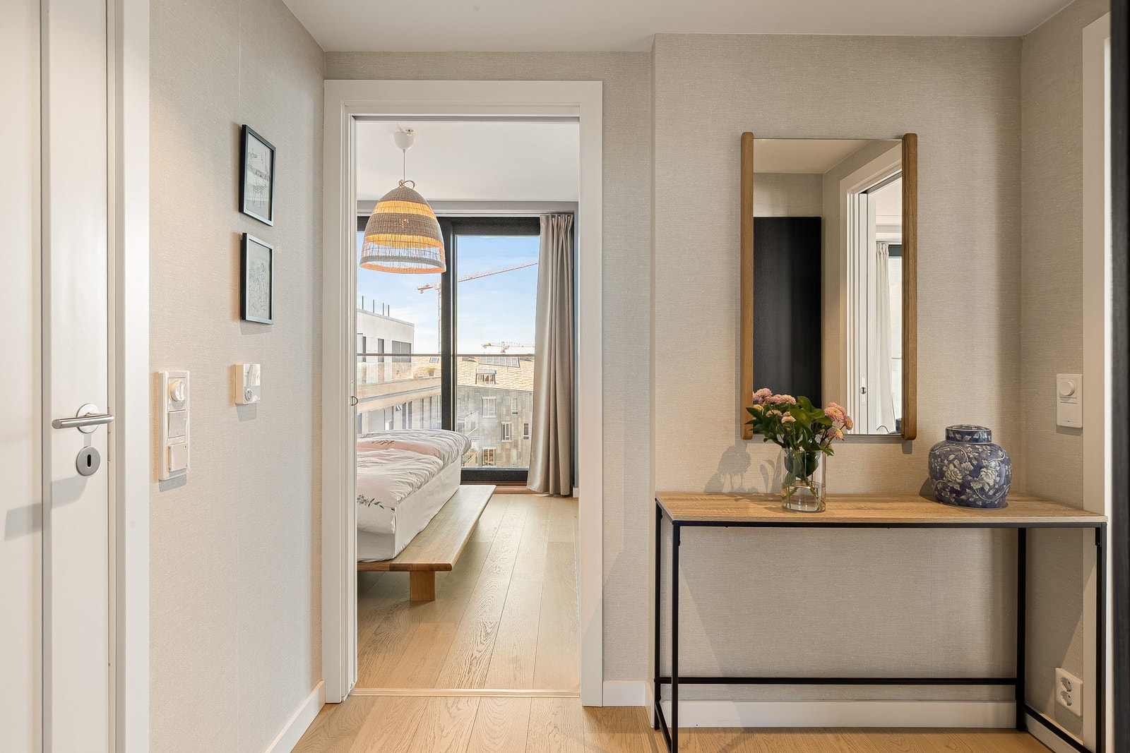 Fra mellomgangen inn mot hovedsoverommet. Galleribilde