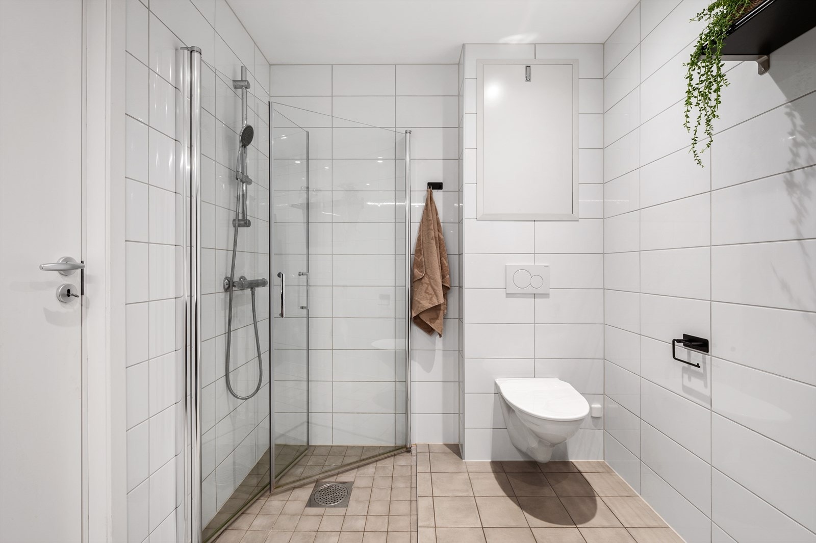Fordelerskap for boligens rør-i-rør-system er plassert på badet. Galleribilde