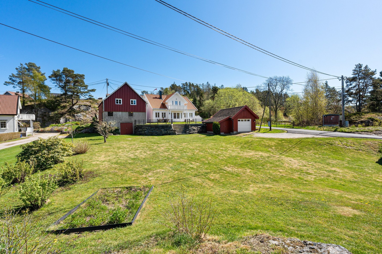 Landlig idyll, med sentral beliggenhet Galleribilde