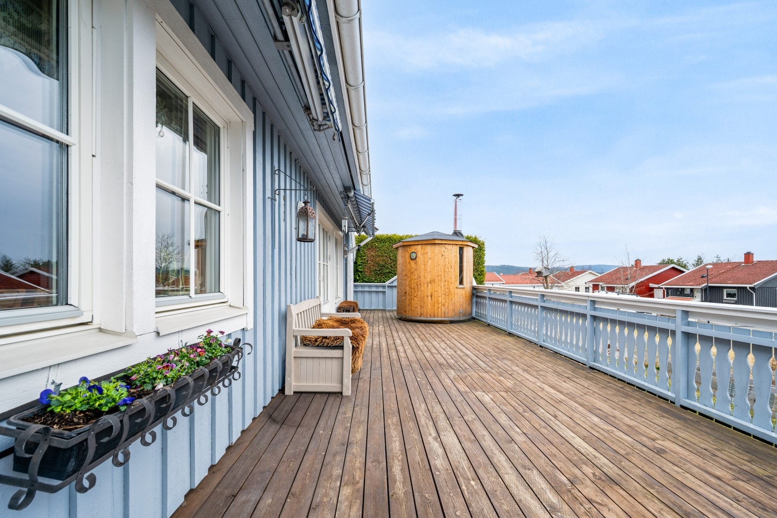 Her ute kan du nyte rolige dager med en flott utsikt. Galleribilde