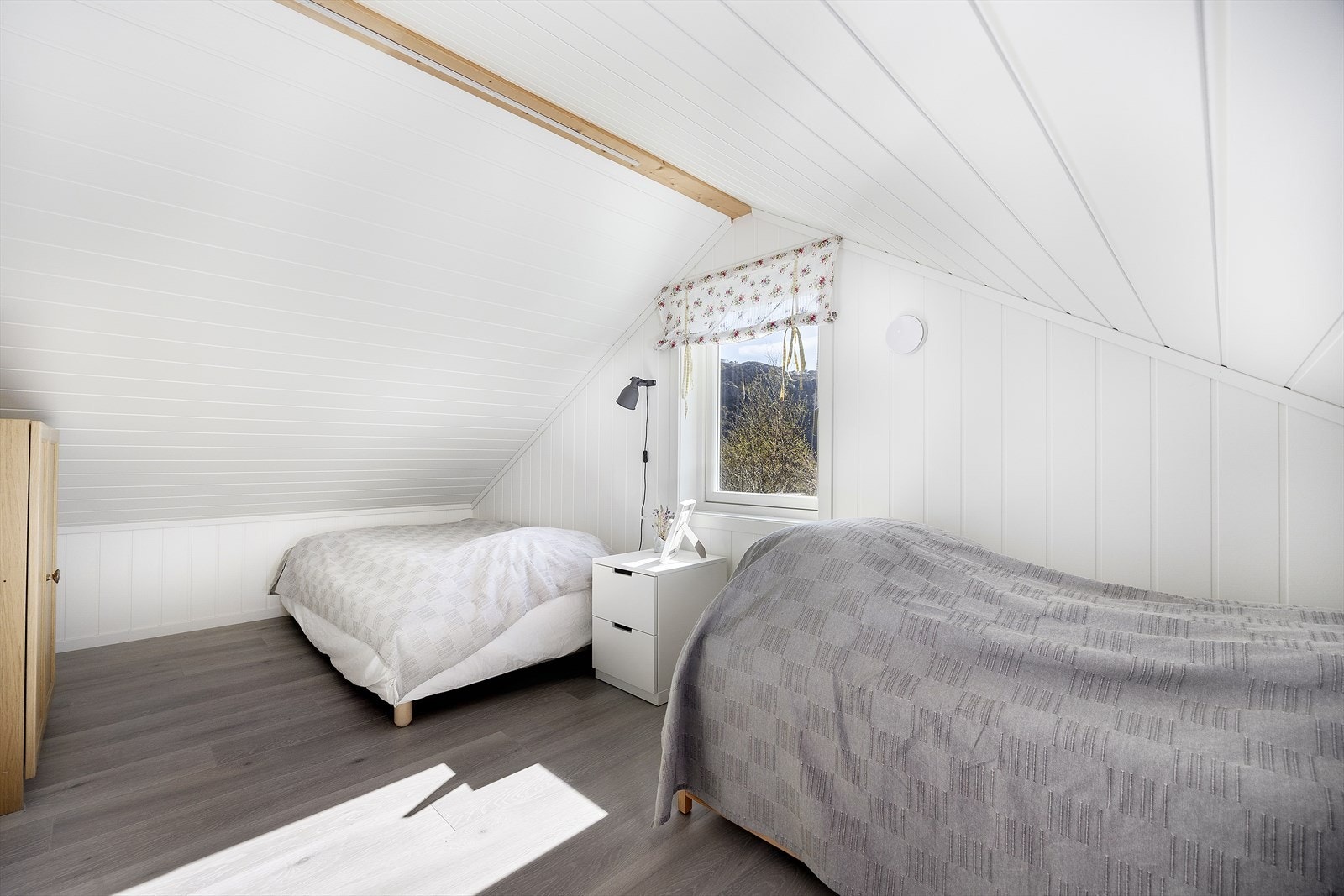 Det andre rommet på hemsen, også dette med plass til senger. Galleribilde