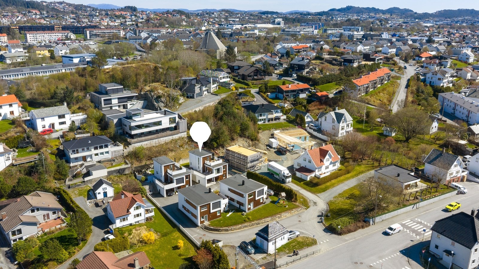 Beliggenhet i et attraktivt og rolig nabolag med gangavstand til sentrum Galleribilde