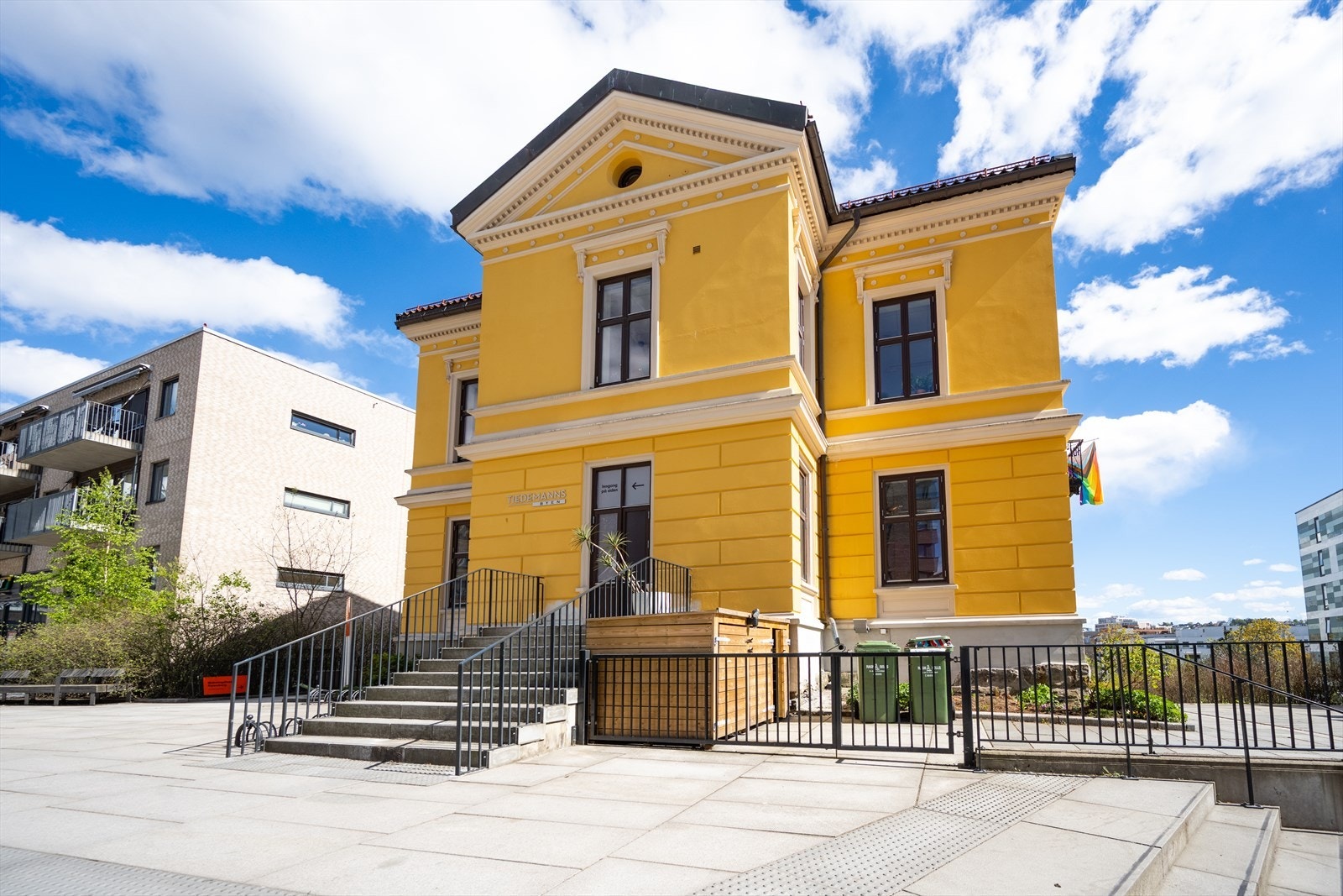Områdebilde - Fyrstikktorget på Helsfyr. Galleribilde