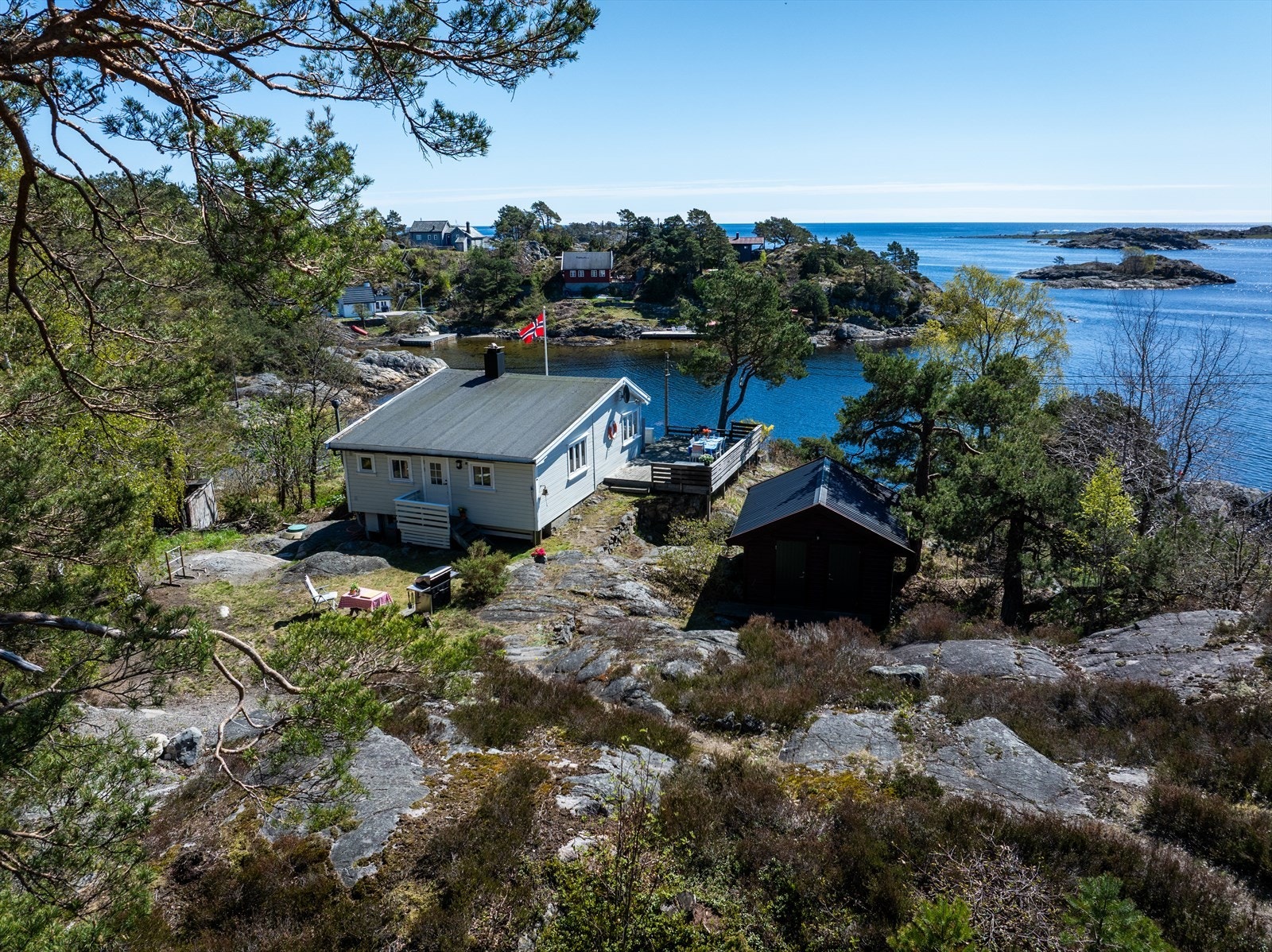 Hytte og anneks Galleribilde