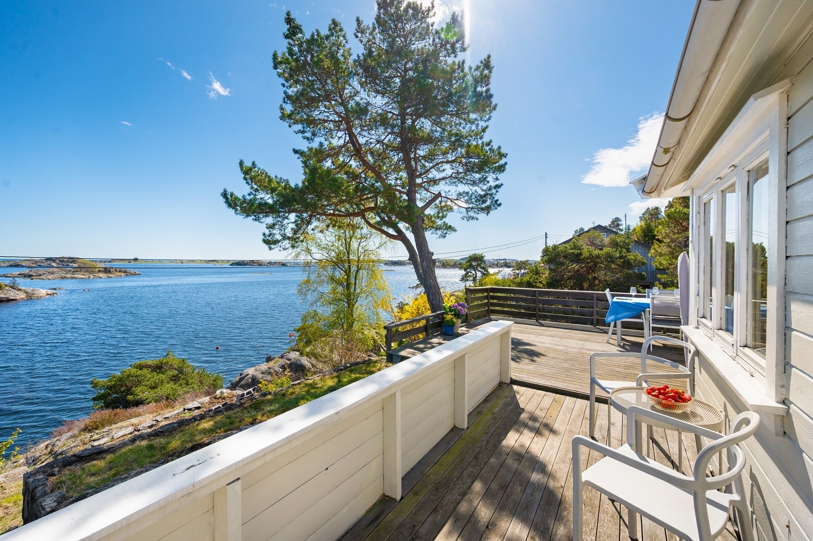 Flotte og solrike uteplasser Galleribilde