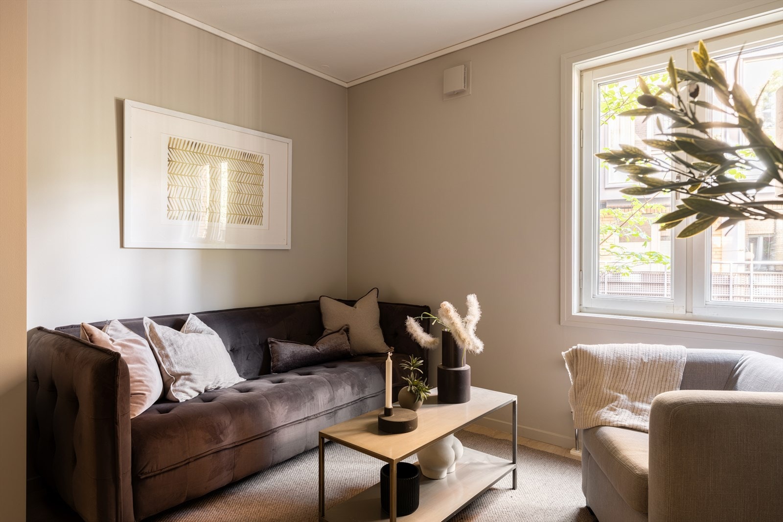 En lekker 1-roms med rolig beliggenhet mot indre gård. Galleribilde