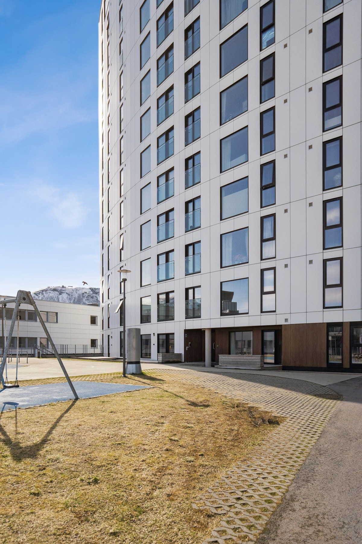 Perfekt for deg som ønsker en lettstelt bolig med attraktiv beliggenhet nært sentrum. Galleribilde