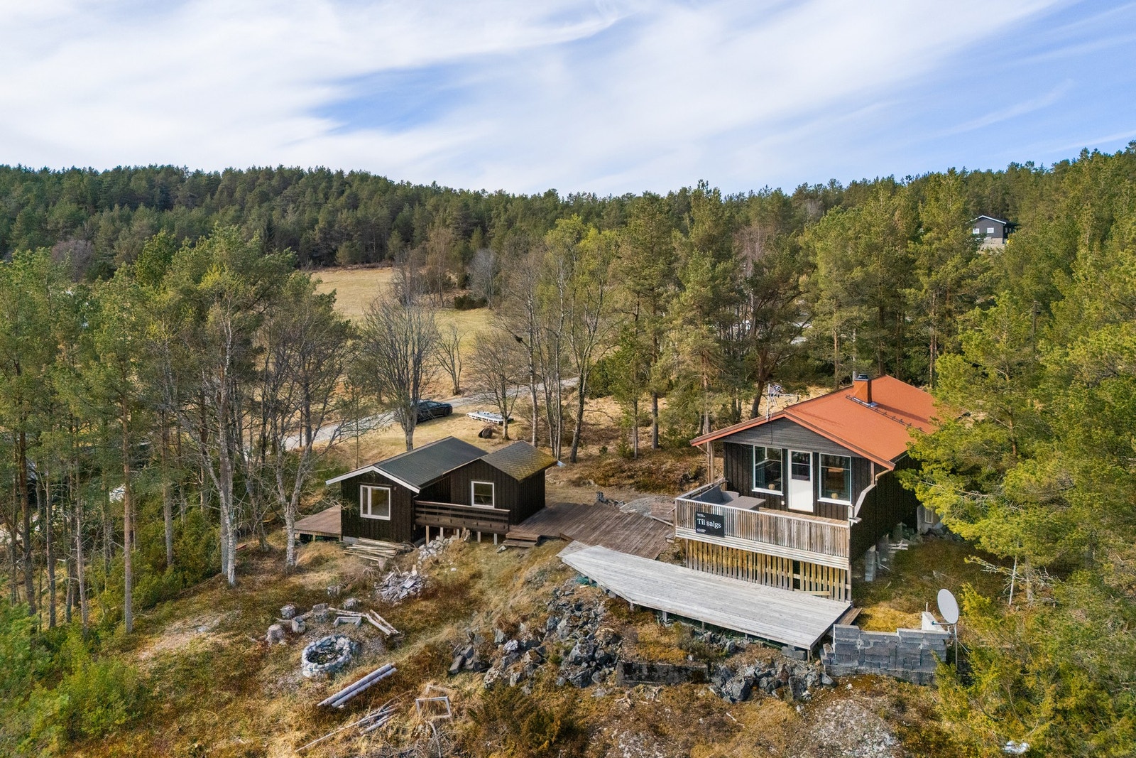 Det ble bygdt nytt uthus i 2012. Galleribilde