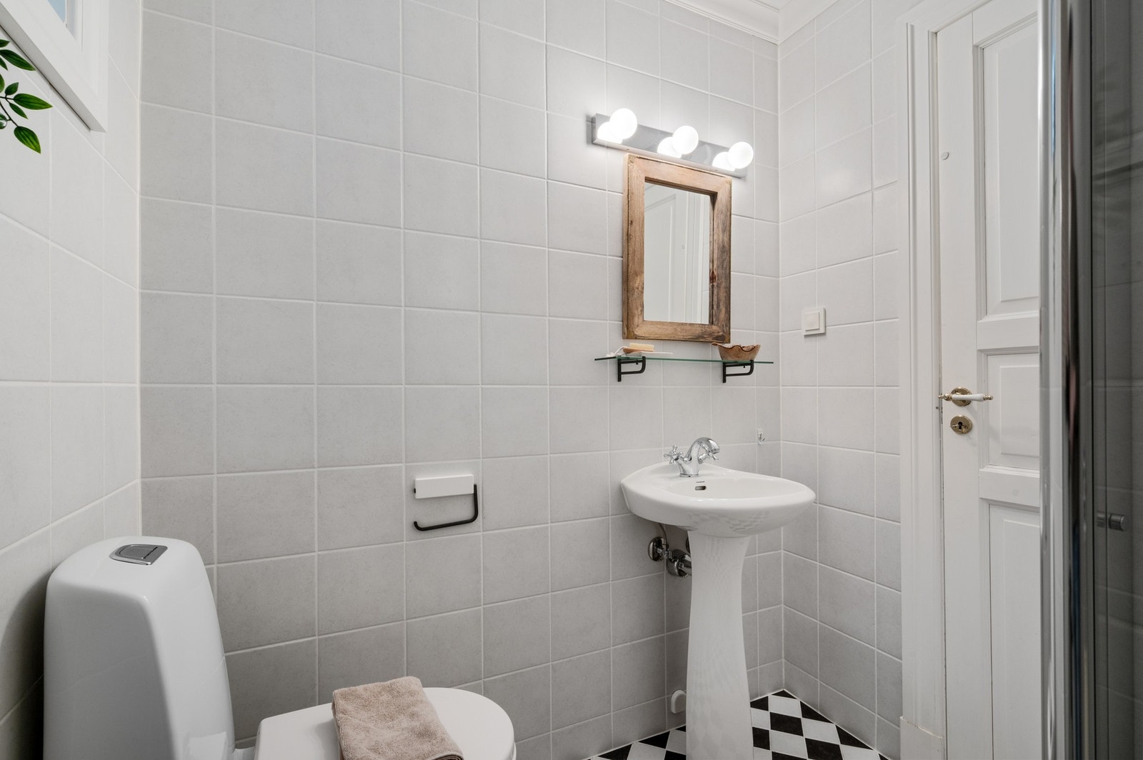 Delikat servant Galleribilde