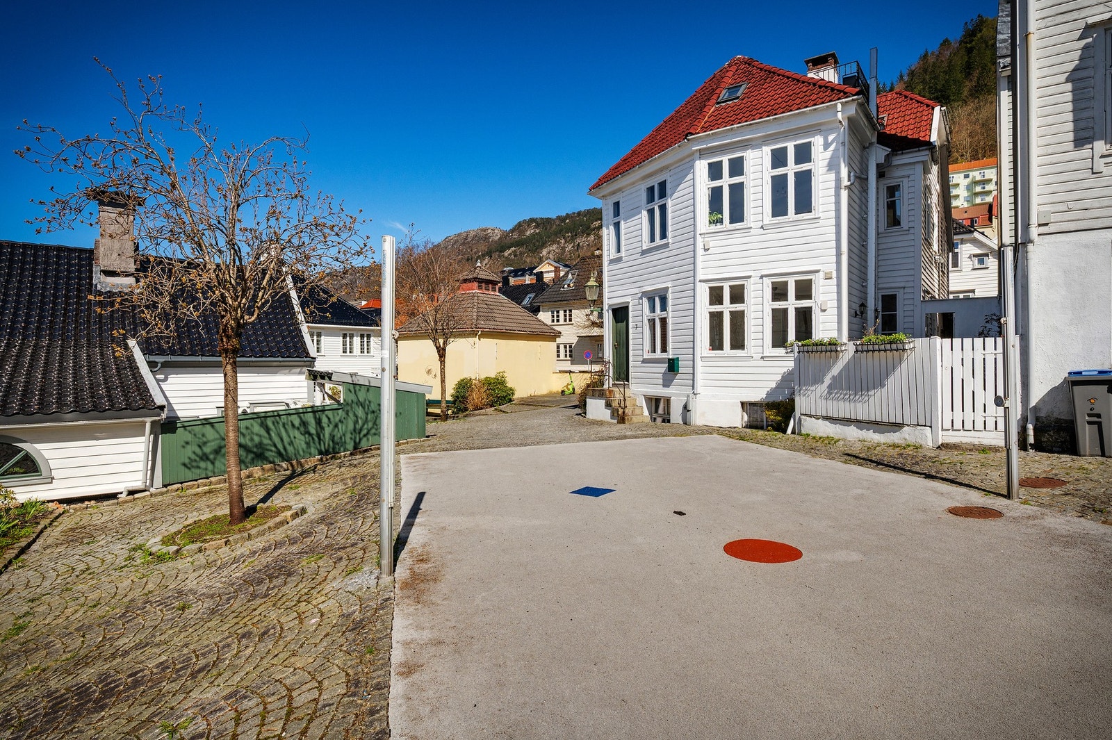 - Finnemanns plass 9 - Galleribilde
