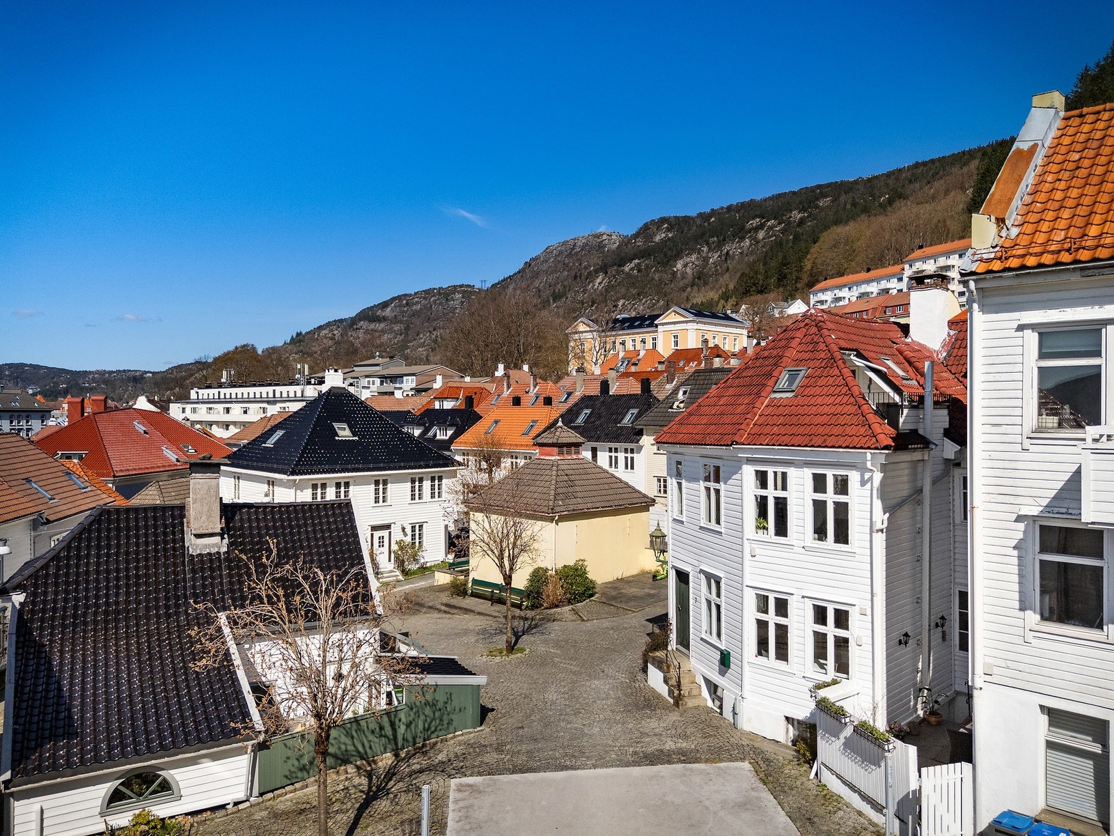Boligen ligger fint til ved Finnemanns plass Galleribilde