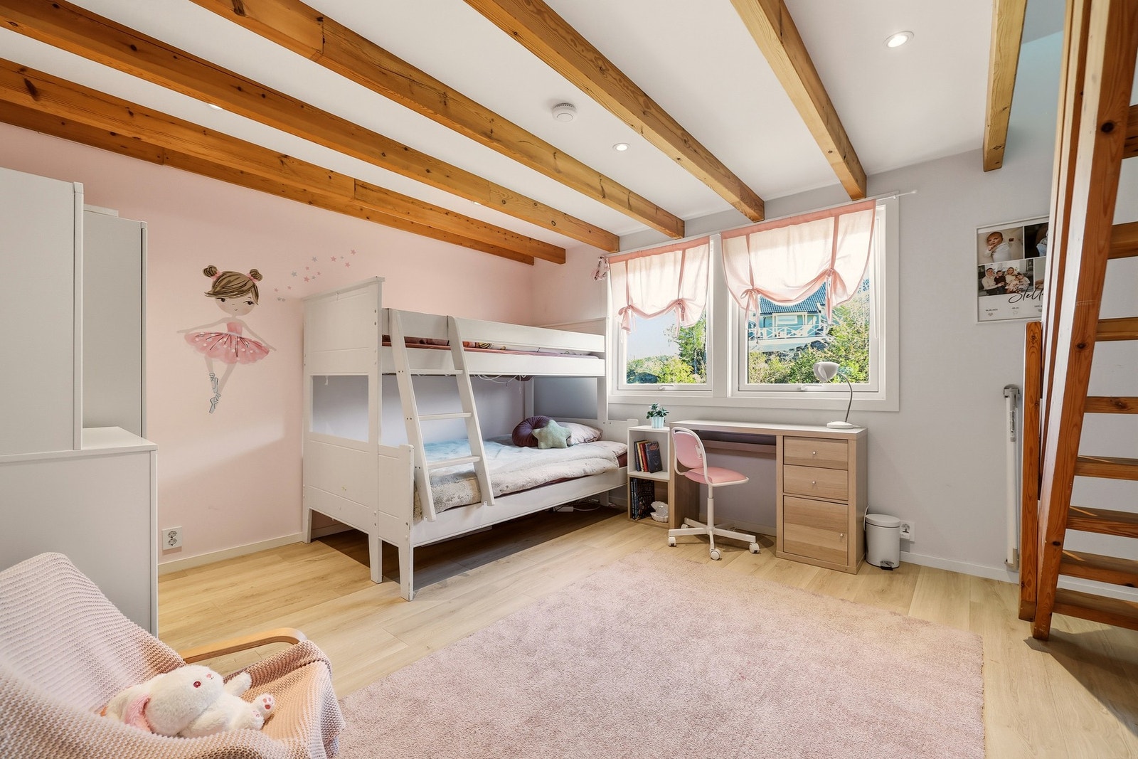Soverom med flere innredningsmuligheter. Galleribilde