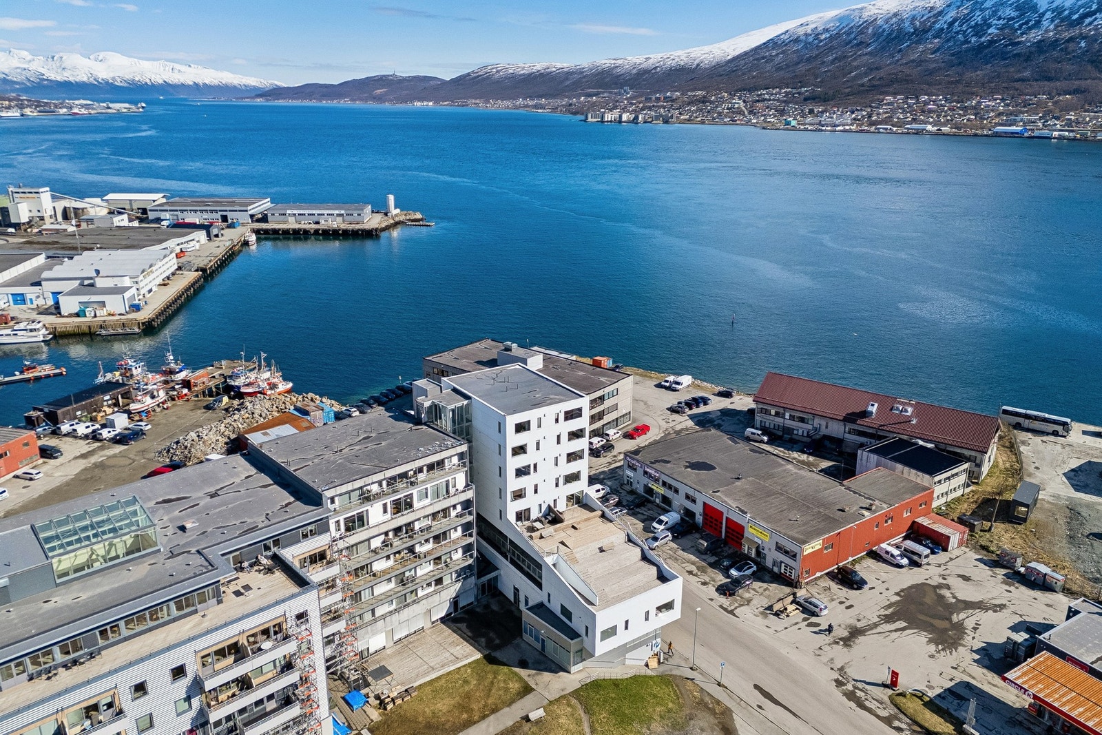 Samtidig gir nærheten til sjøen og grønne omgivelser fine muligheter for rekreasjon. Galleribilde