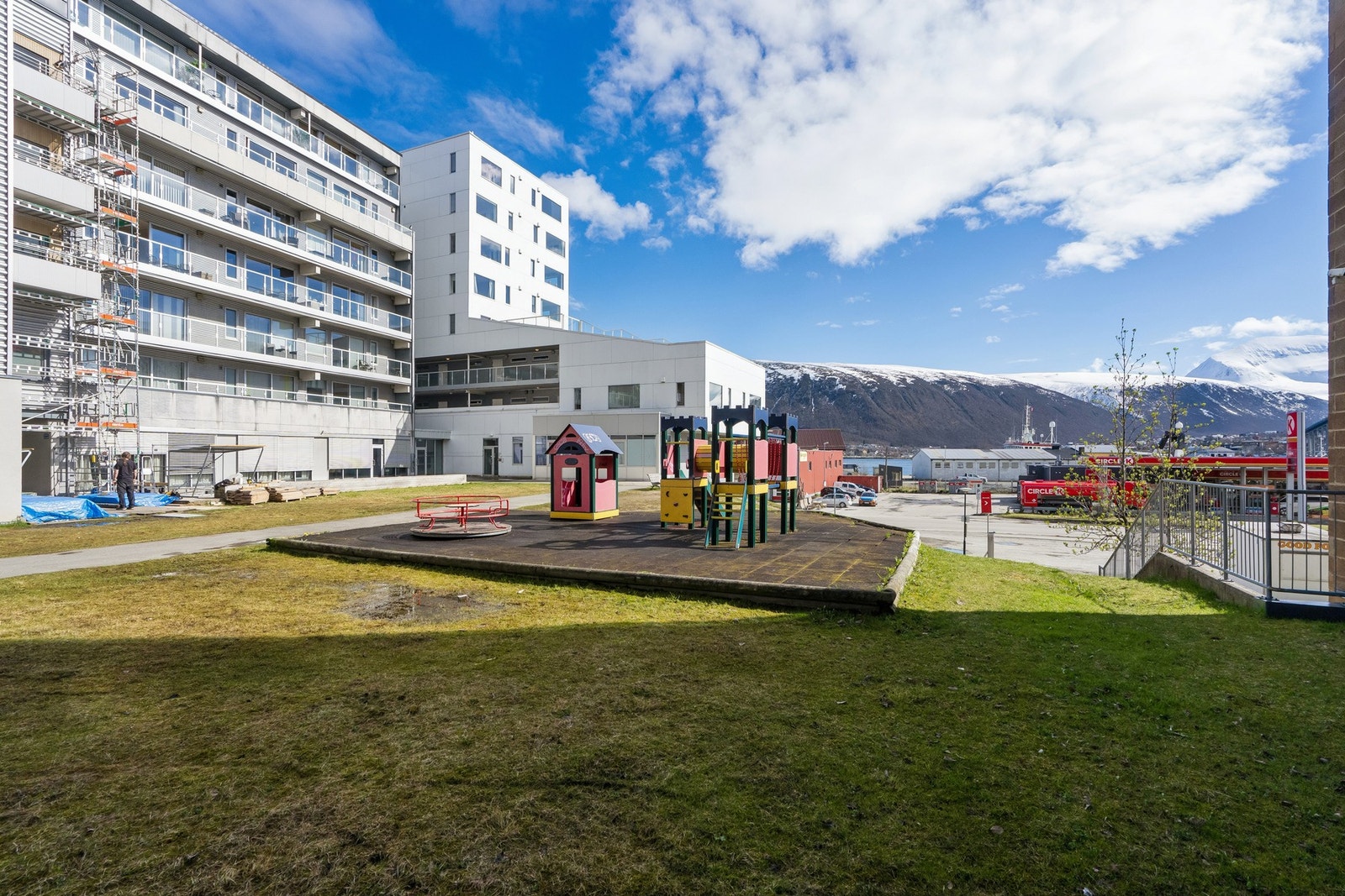 En etterspurt beliggenhet som kombinerer det beste av urbant byliv og rolige omgivelser. Galleribilde