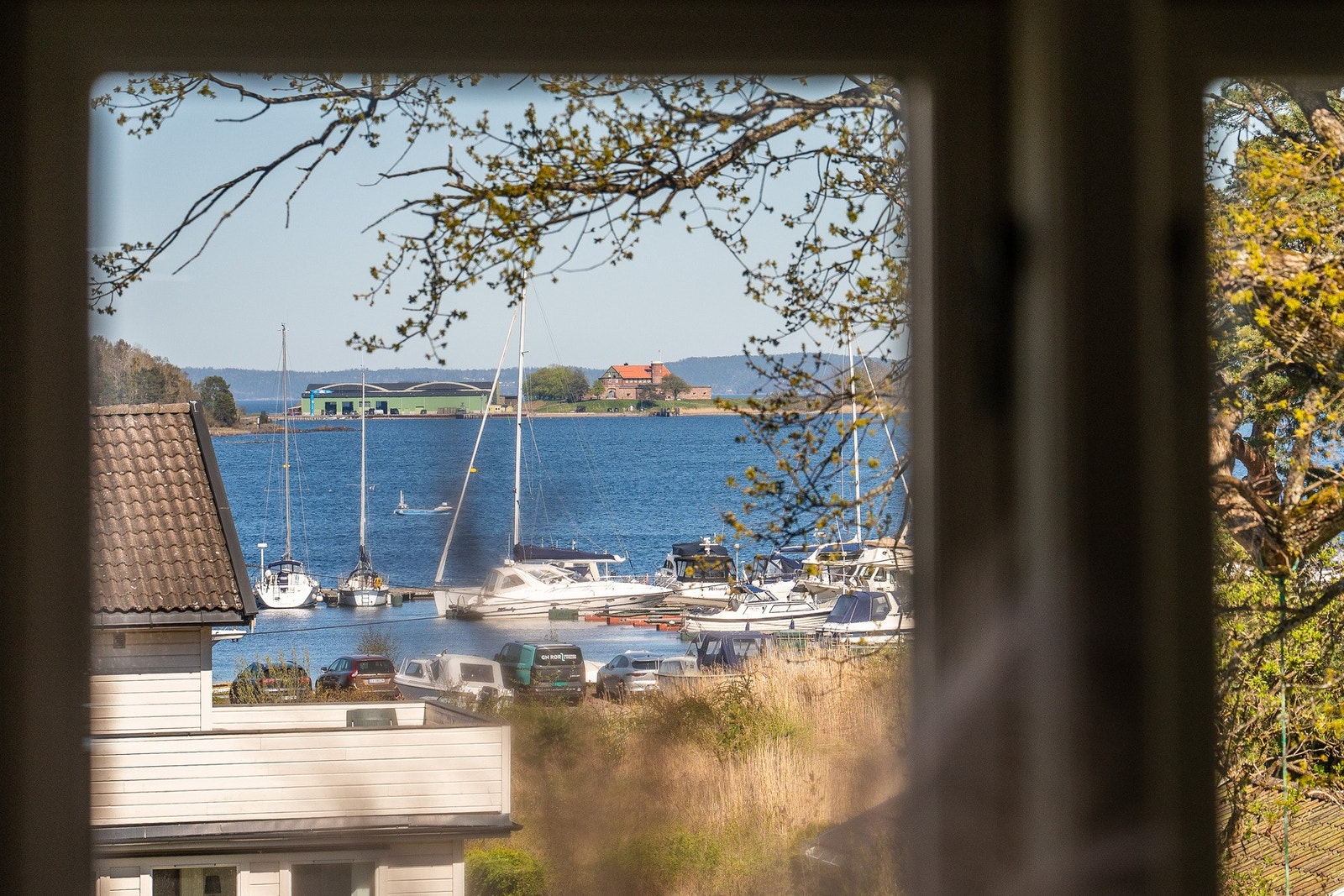 Her ser vi litt av utsikten fra loftstua Galleribilde