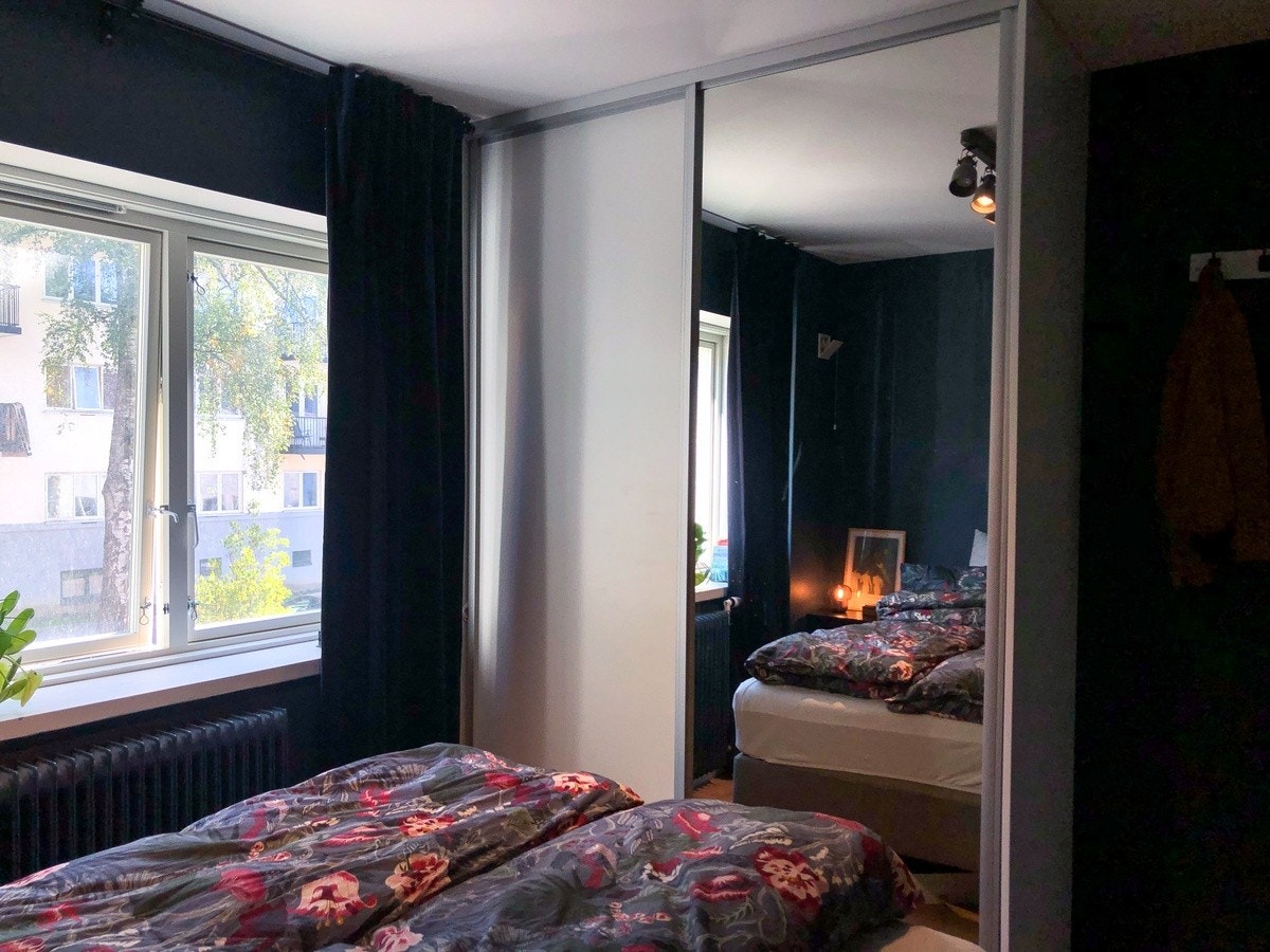 Hovedsoverom - Stort garderobeskap Galleribilde