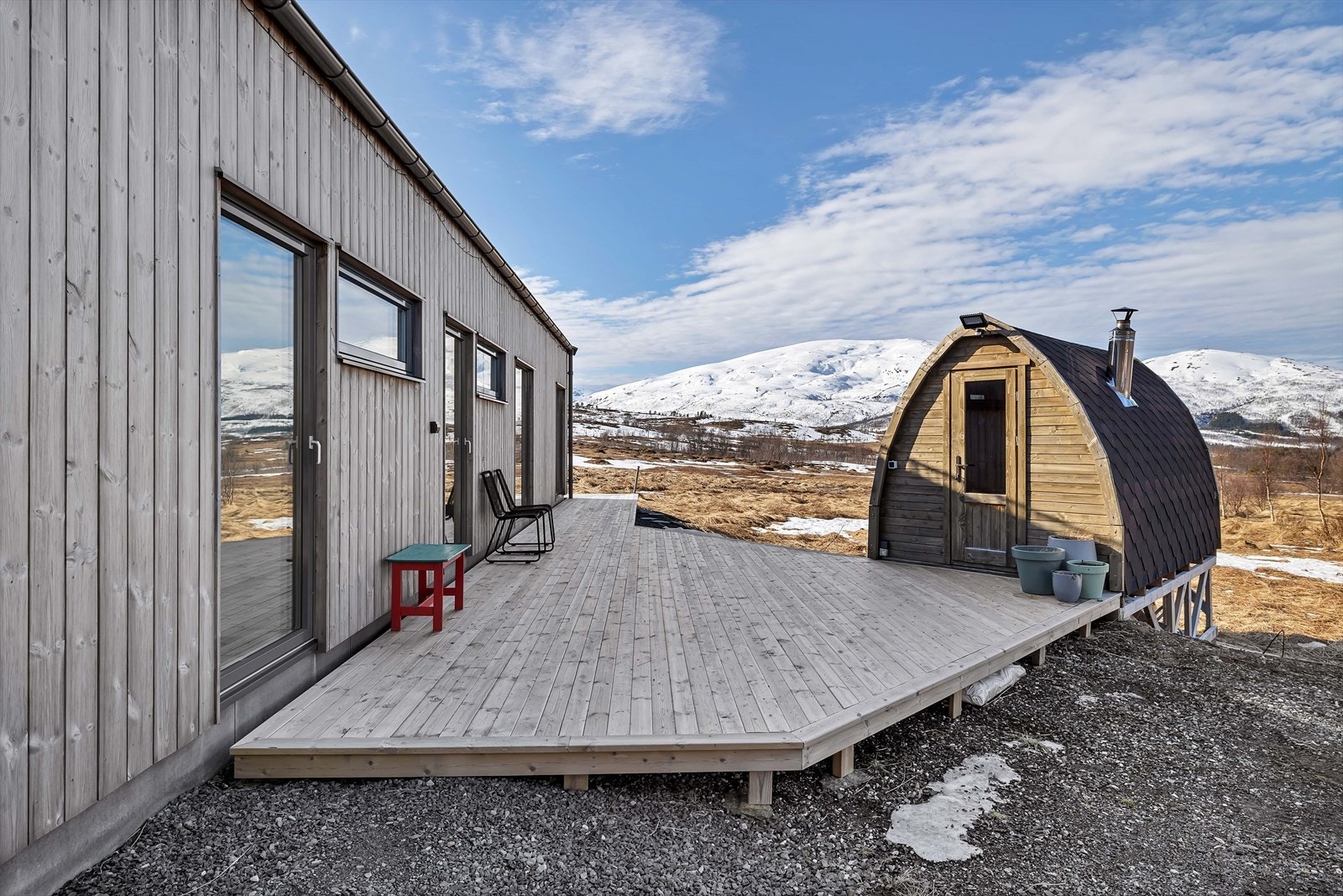 Terrasse i tilknytning til badstue Galleribilde