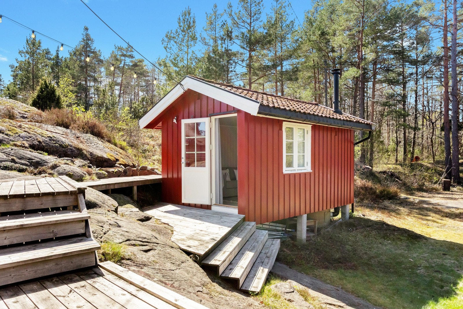 Boden har et bruksareal på 14 m² og består av to rom. Galleribilde