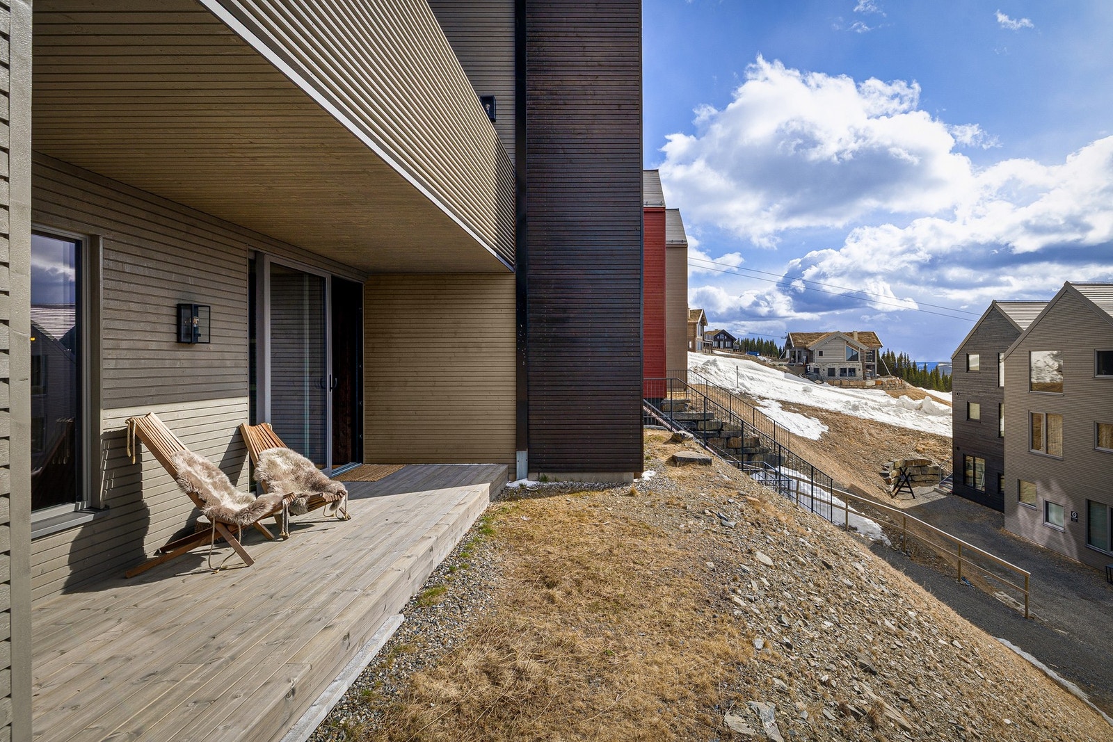 Overbygget uteplass - perfekt for rolige stunder. Galleribilde