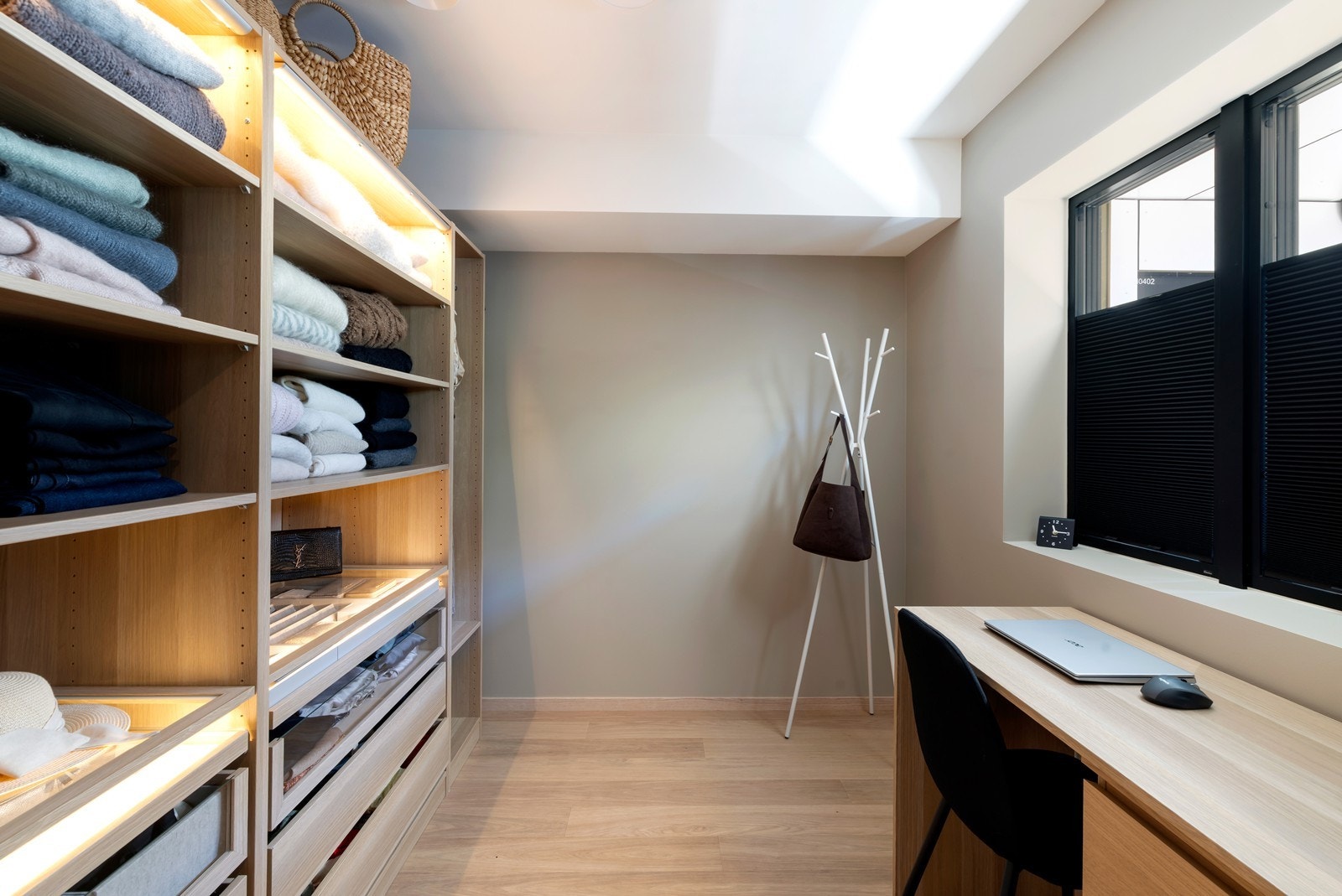 Soverom 3, i dag innredet som garderobe/kontor. Galleribilde