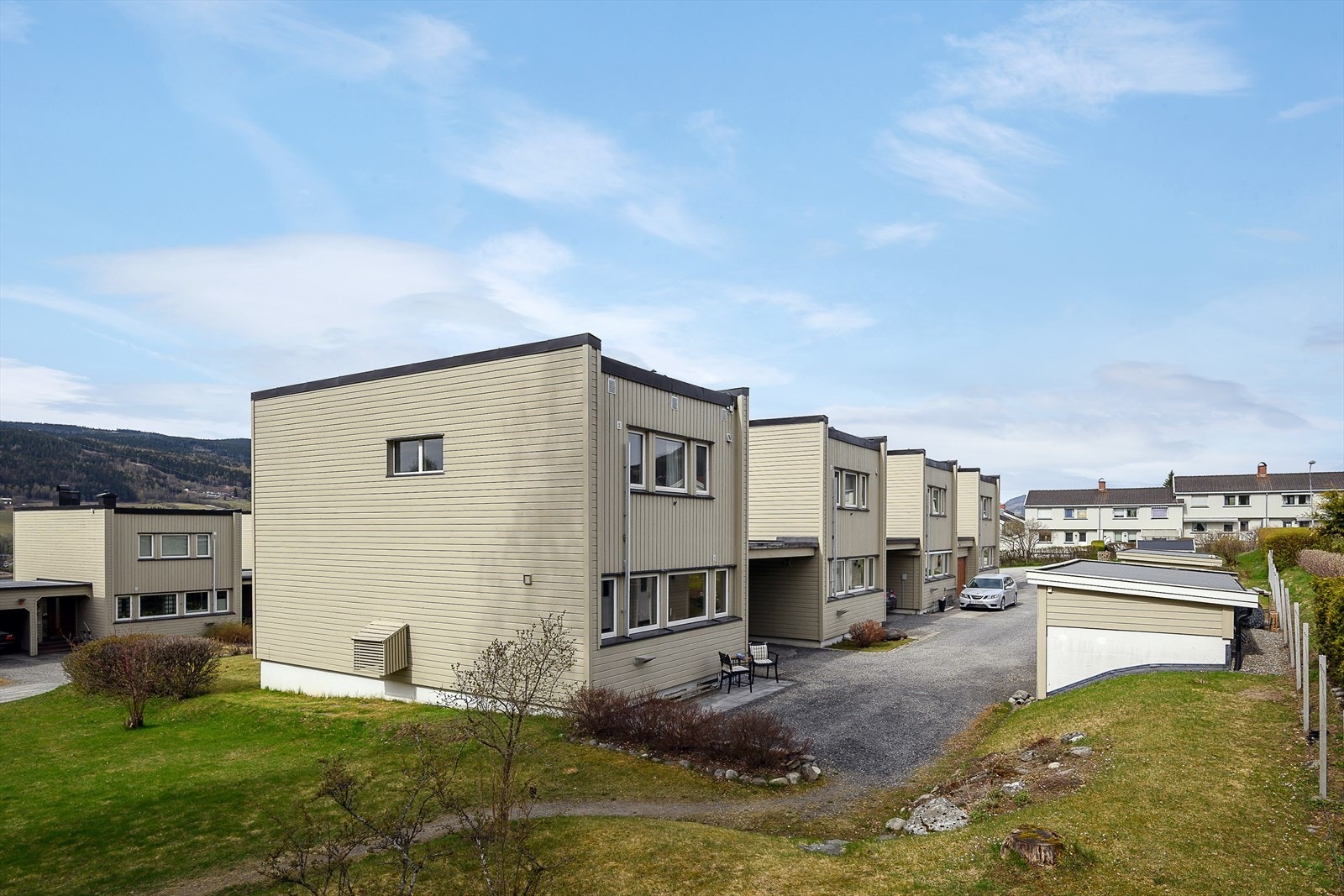 Eiendommen er en del av Moabakken Borettslag, et rolig og veletablert boligområde. Galleribilde