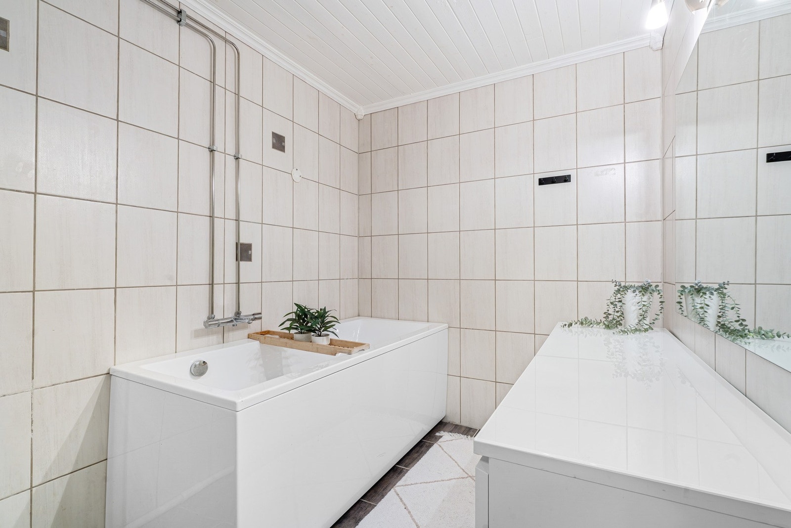 Badet er på 6,39 kvm Galleribilde