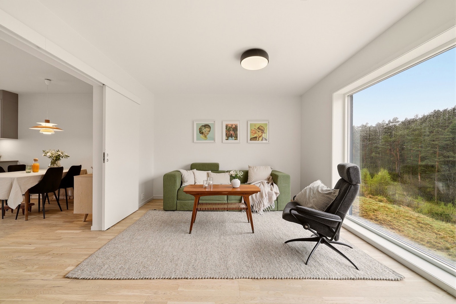 Her kan det enkelt innredes med sittegruppe og møblement, etter eget ønske. Galleribilde