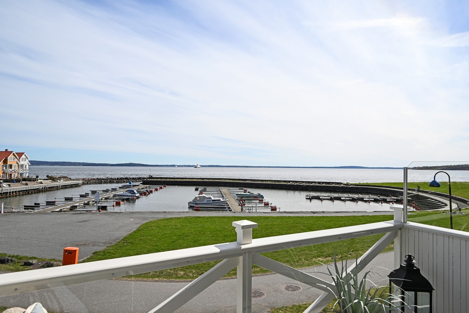 Her ser vi litt andre veien og mot Bastøy Galleribilde