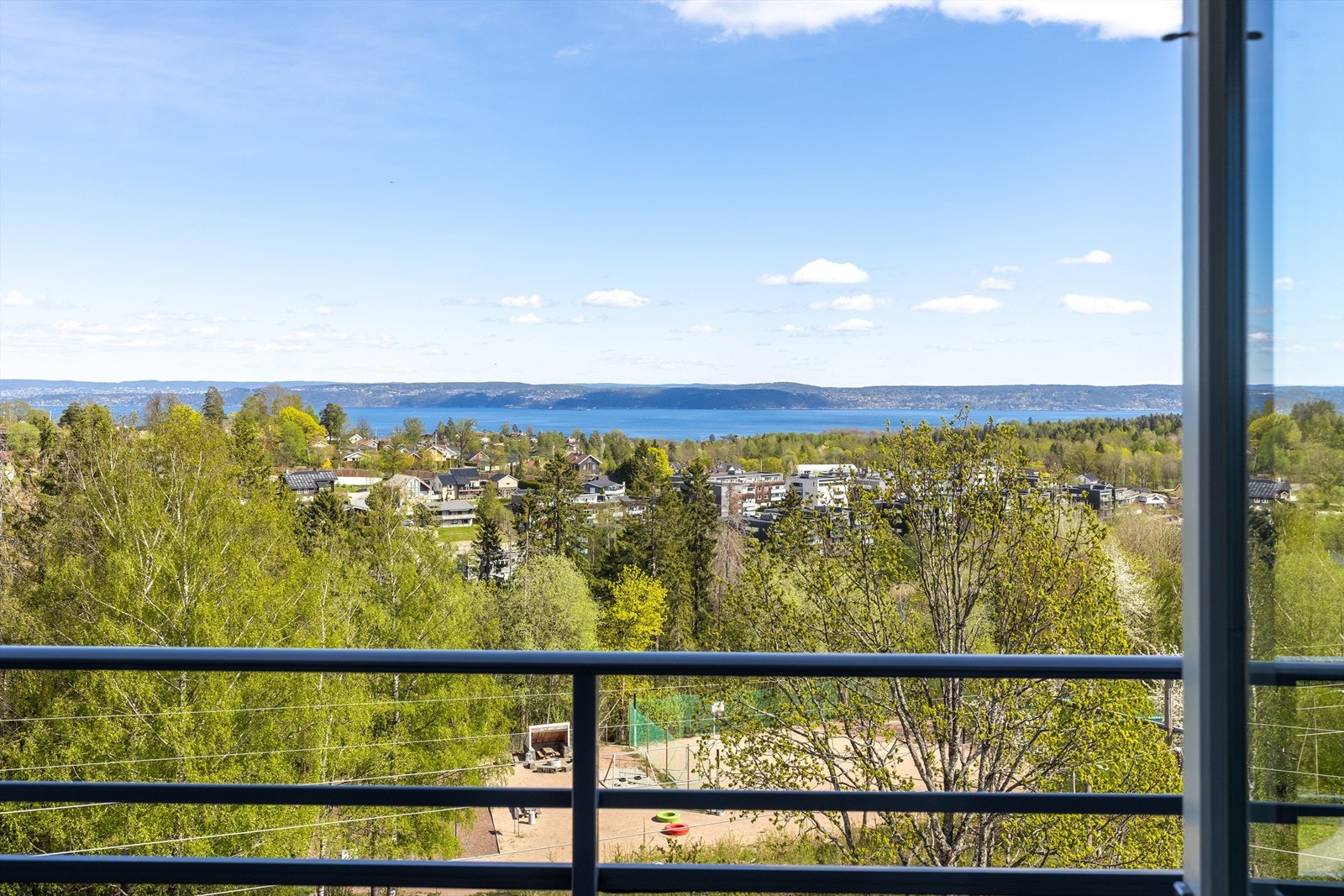 Flott utsikt mot Oslofjorden. Galleribilde