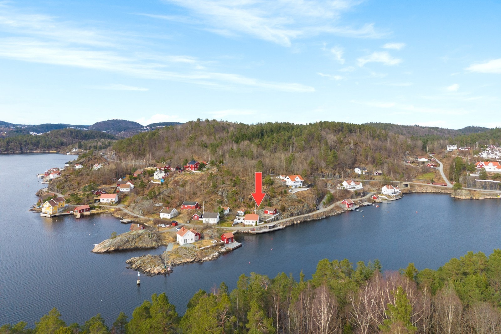 Dronebilde over eiendommen Galleribilde