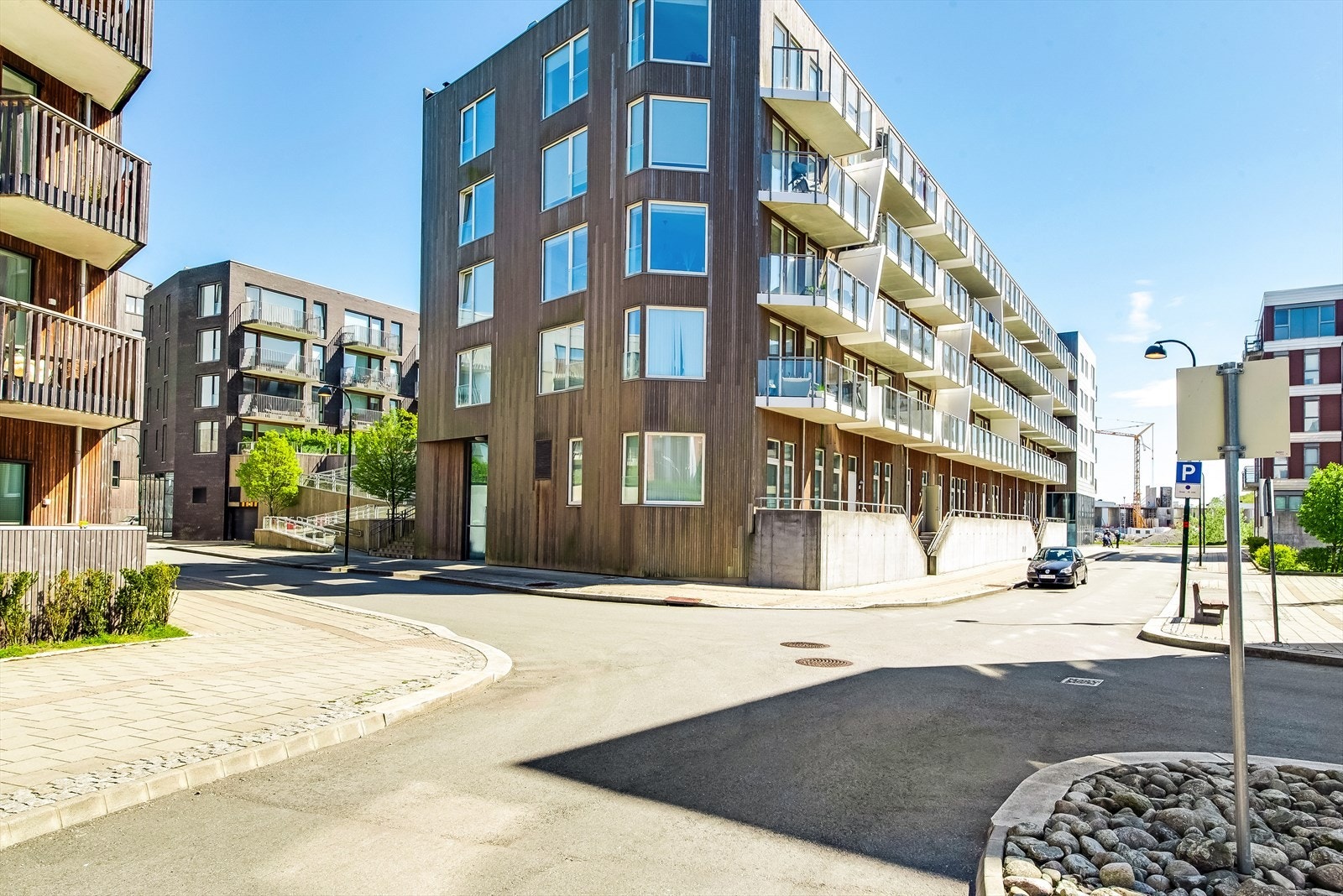 Her bor du like ved sjøen og med kort vei til de flotte turområdene. Velkommen til visning - husk påmelding! Galleribilde