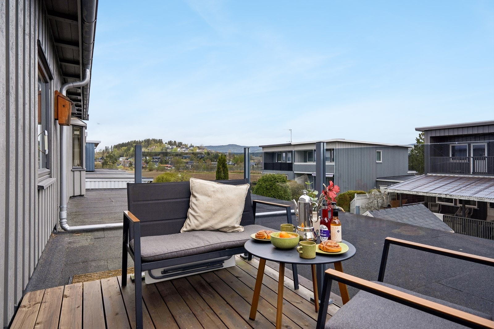 Utsyn opp mot Nordbergshaugen i Nord. Galleribilde