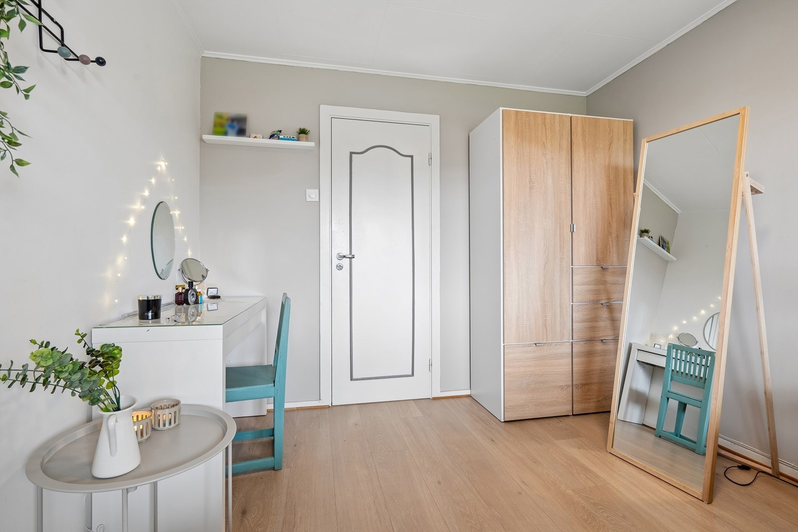 God plass til garderobe og evt. kontorplasser. Galleribilde