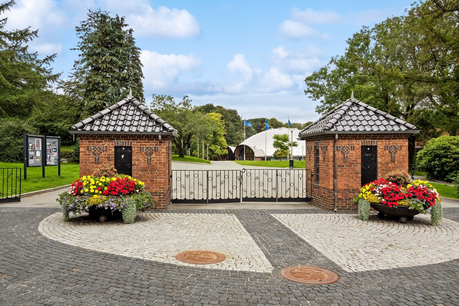 Like i nærheten ligger Bjergstedparken, et flott grøntområde med Gamle Stavanger som nærmeste nabo. Galleribilde