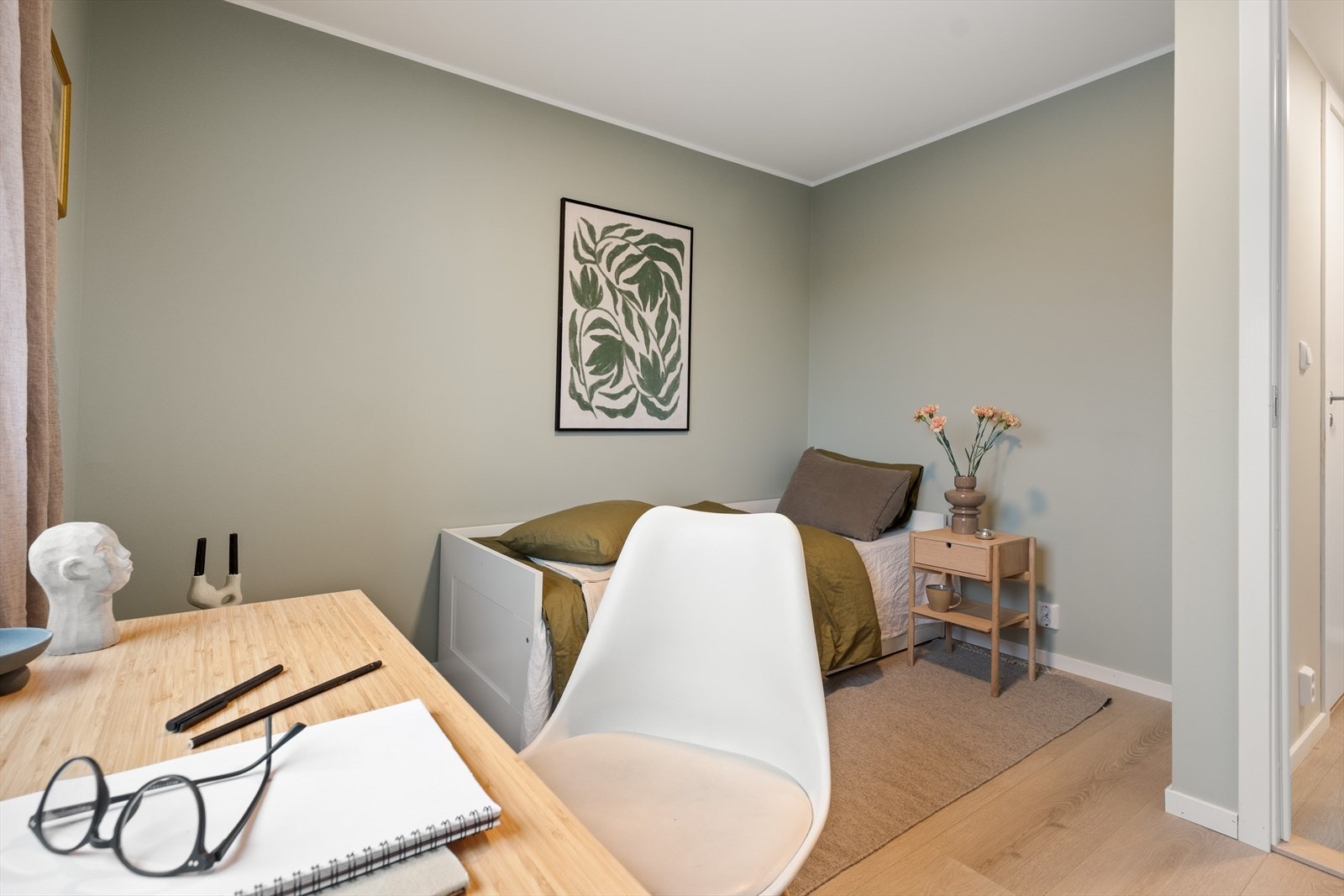 Et perfekt kontor eller gjesterom! Galleribilde
