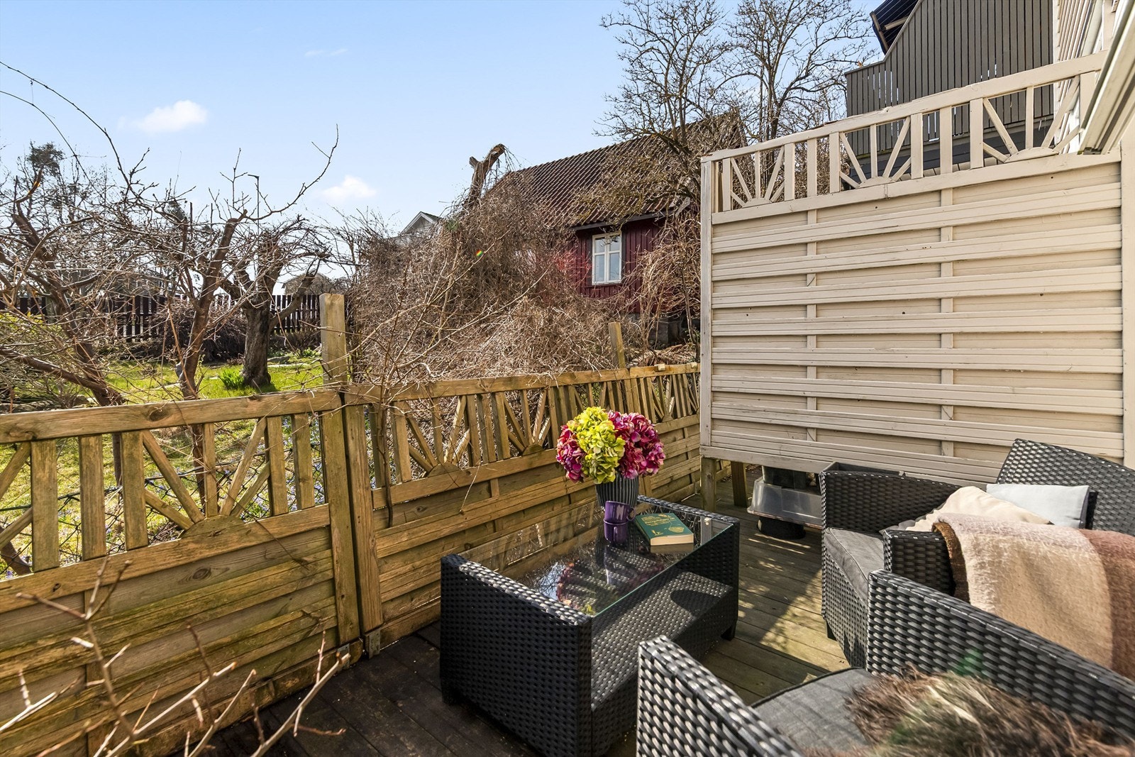 Verandaen er en usjenert og hyggelig uteplass. Galleribilde