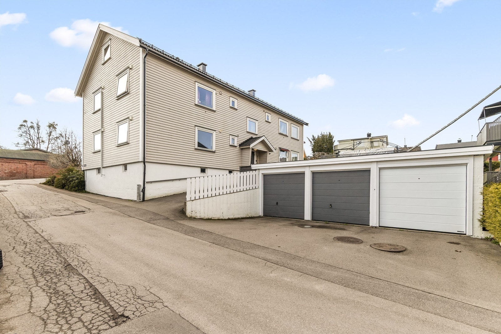 Mulighet for leie av garasje, etter søknad til styret. Galleribilde