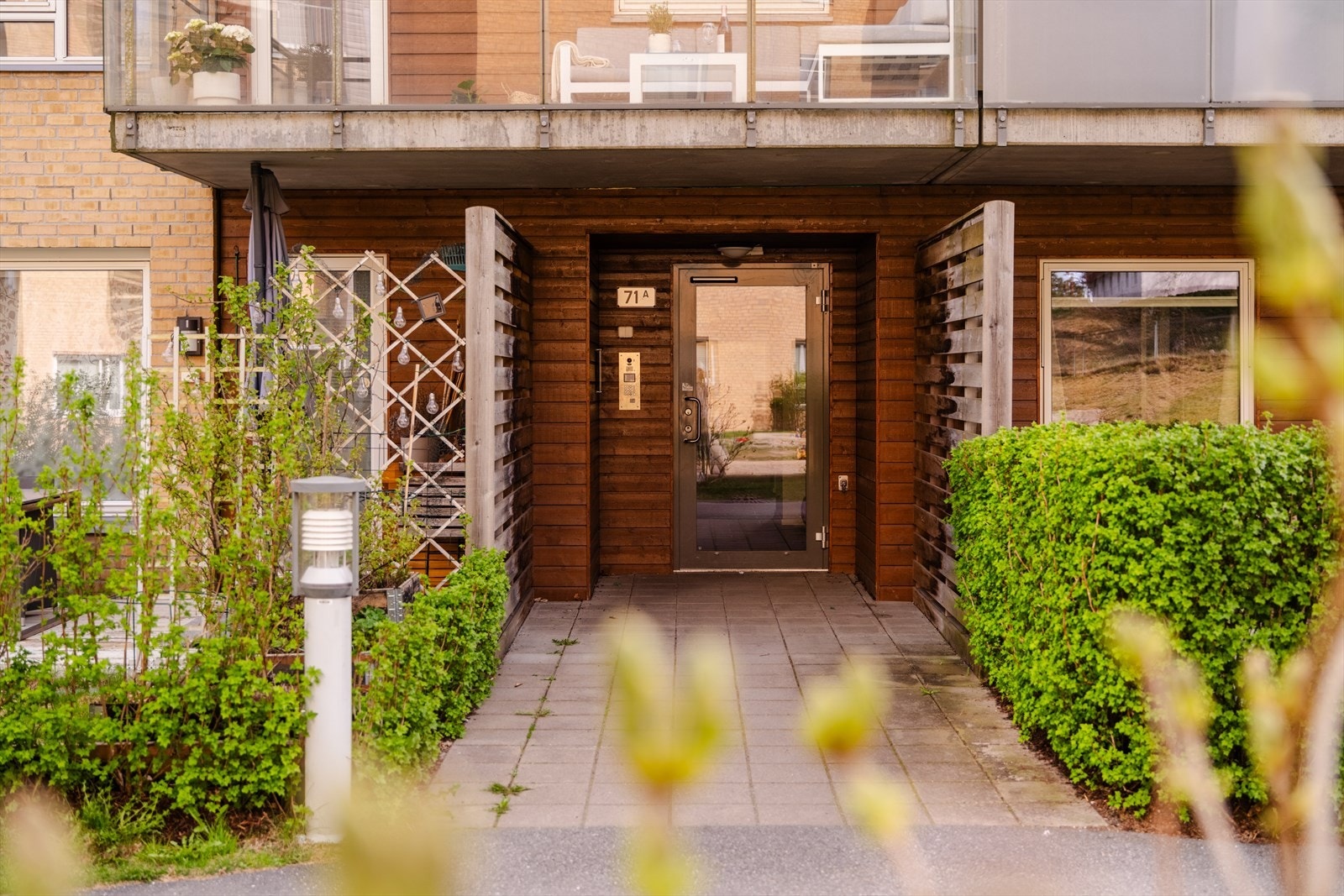 Inngangsparti. Galleribilde